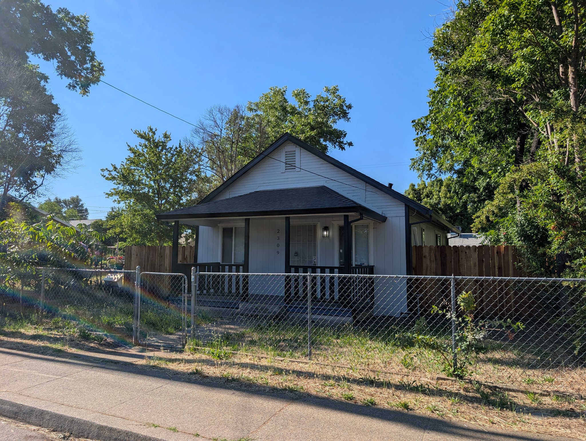 Oroville House: 2309 Wyandotte Ave
