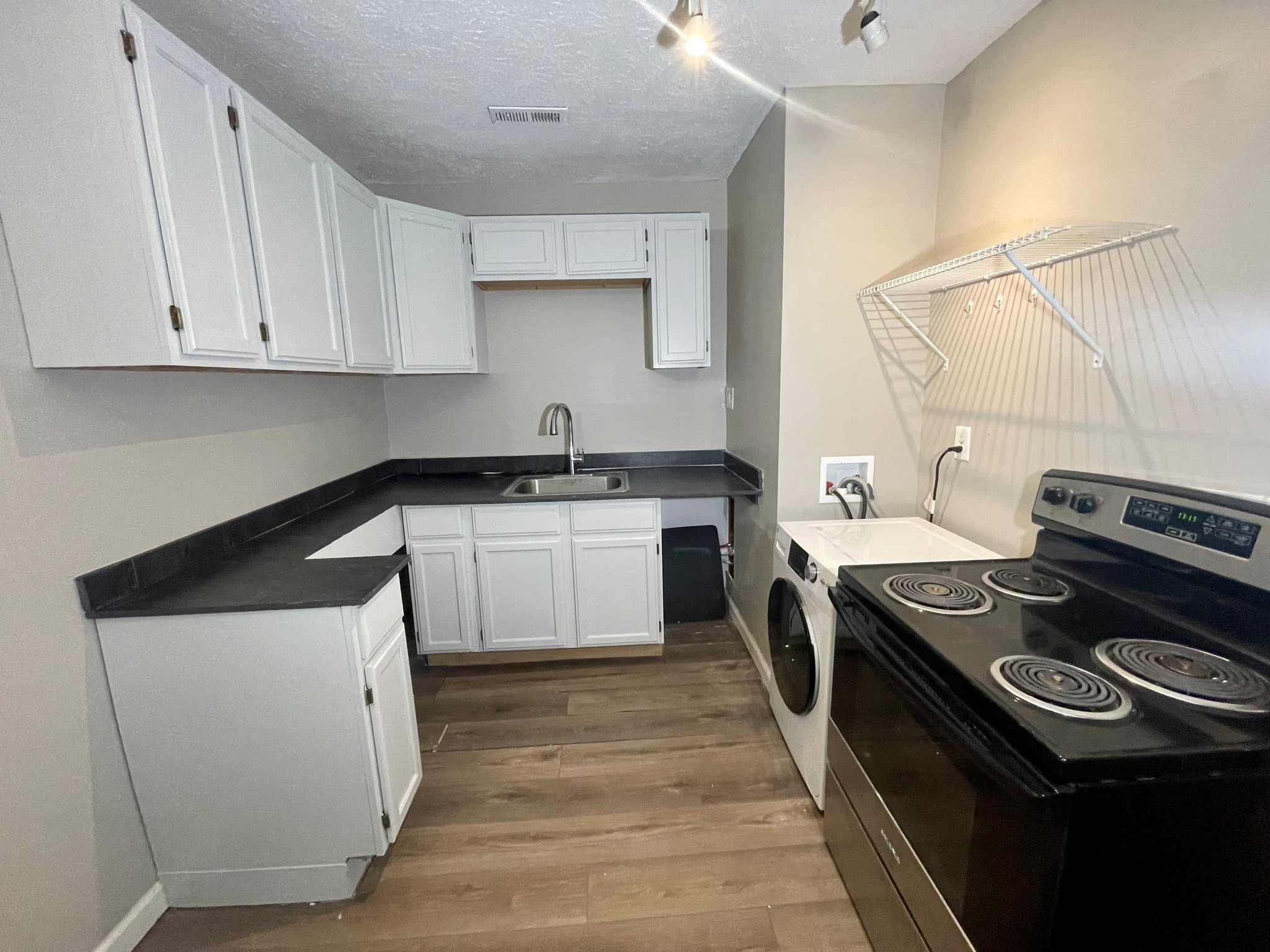 North Ridgeville Townhome: 9030 Reed Rd