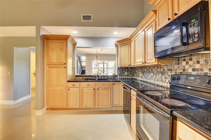 Boca Raton Townhome: 9316 Ketay Circle