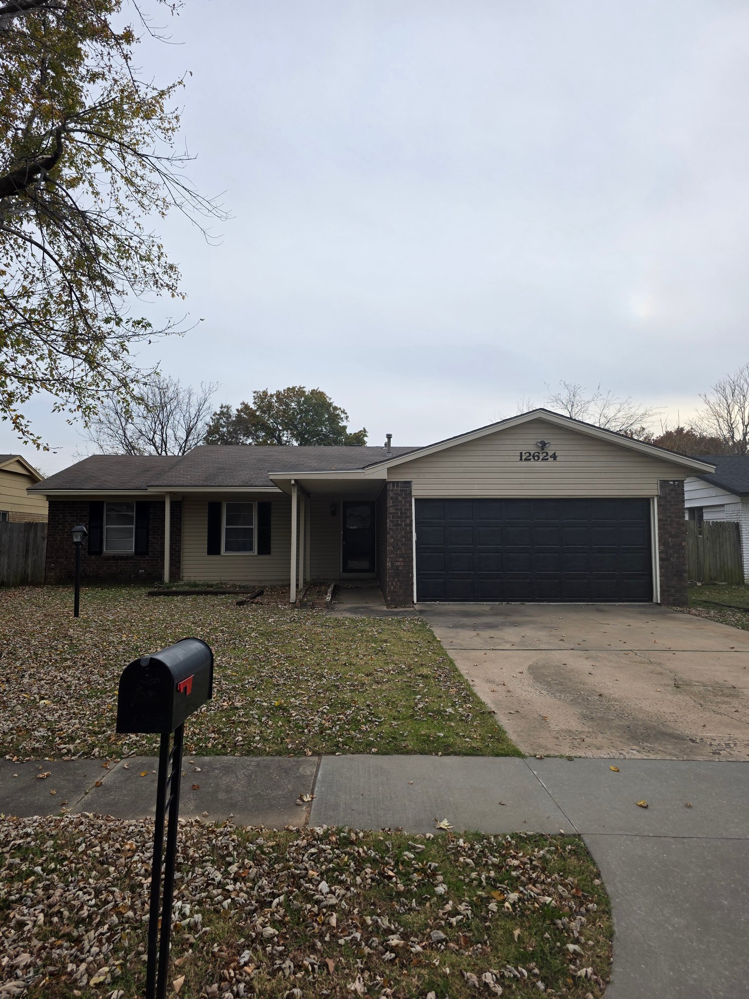 Tulsa House: 12624 East 33rd Court