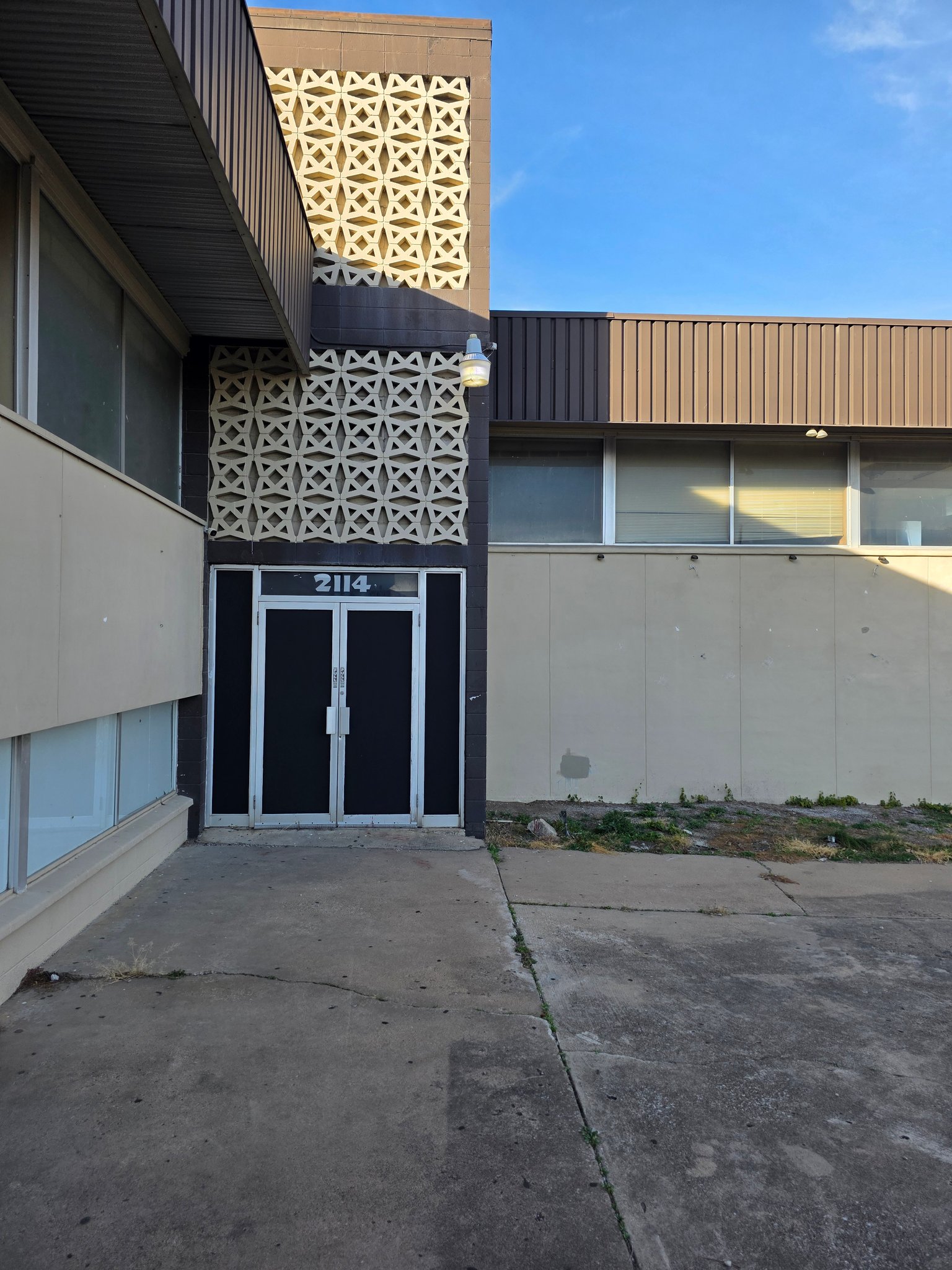 Tulsa Other: 2120 S Memorial Dr