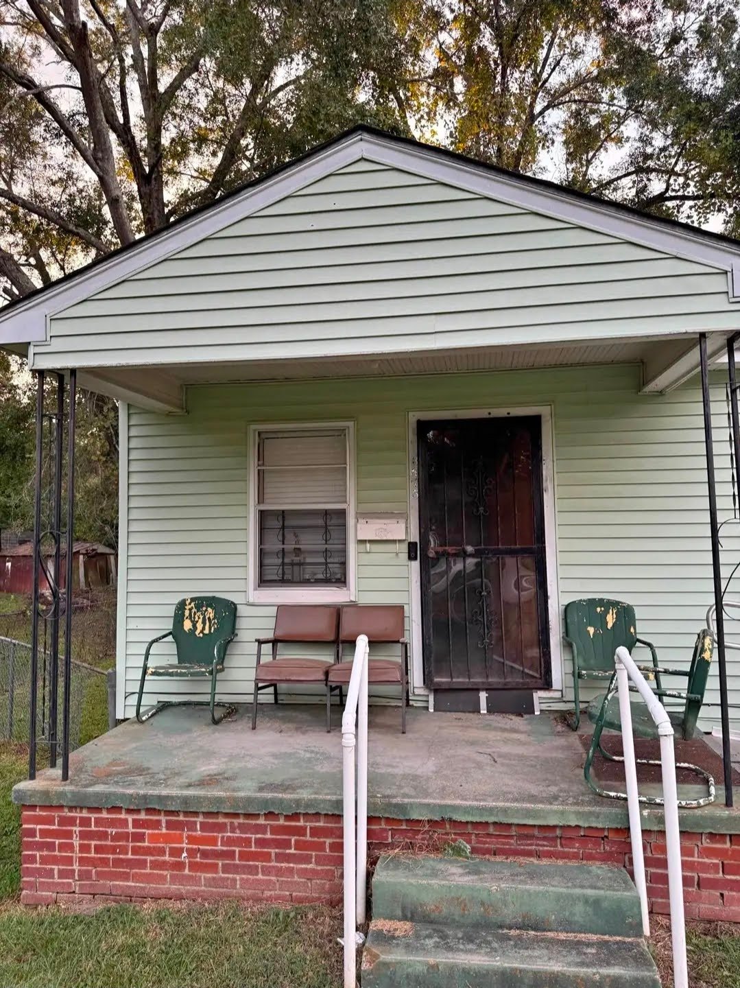 Jackson House: 3875 Slayton Ave