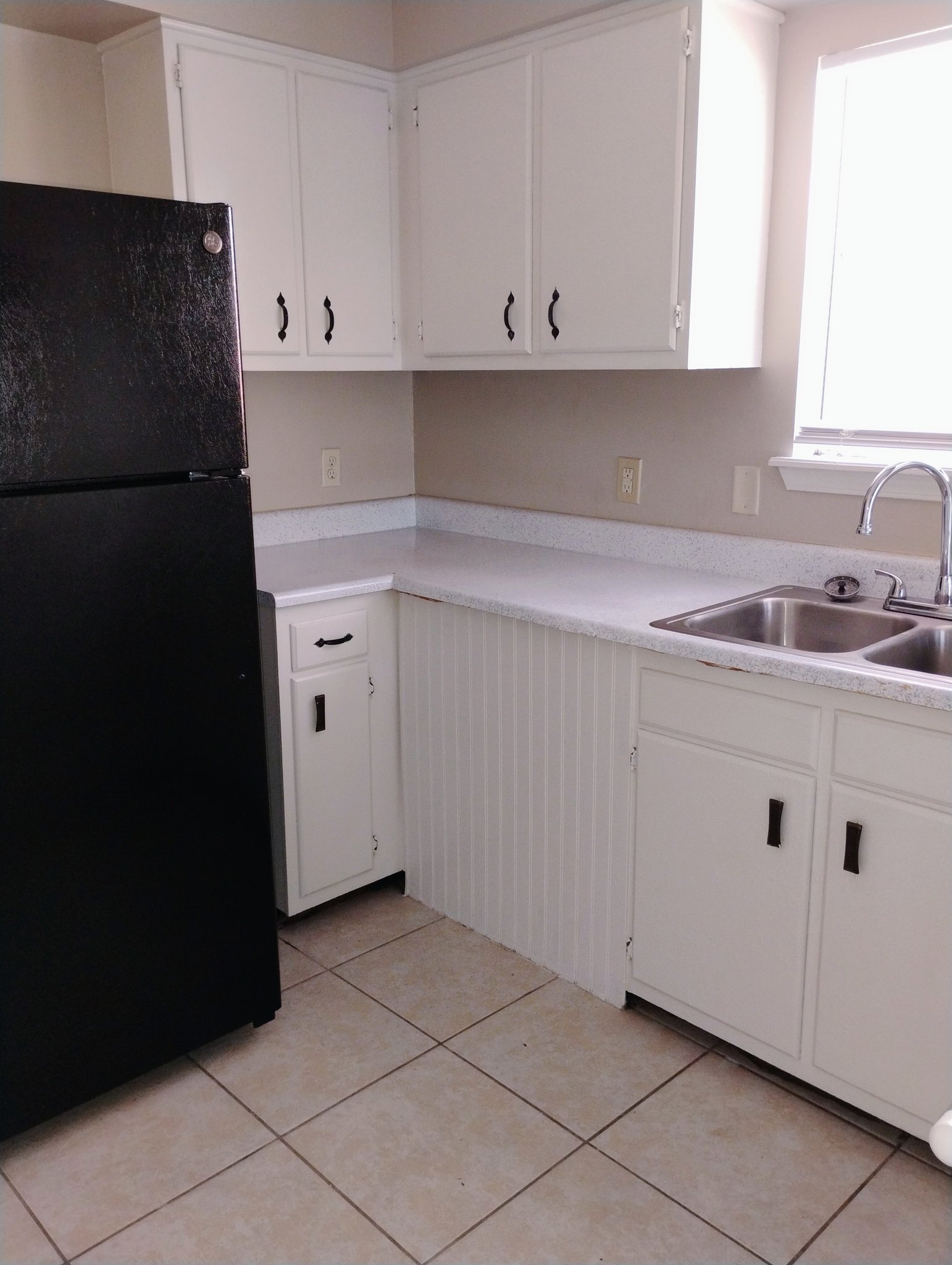 BAKER Apartment: 1015 SHILO DR