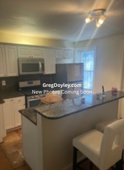 Brooklyn House: 389 Jefferson Ave
