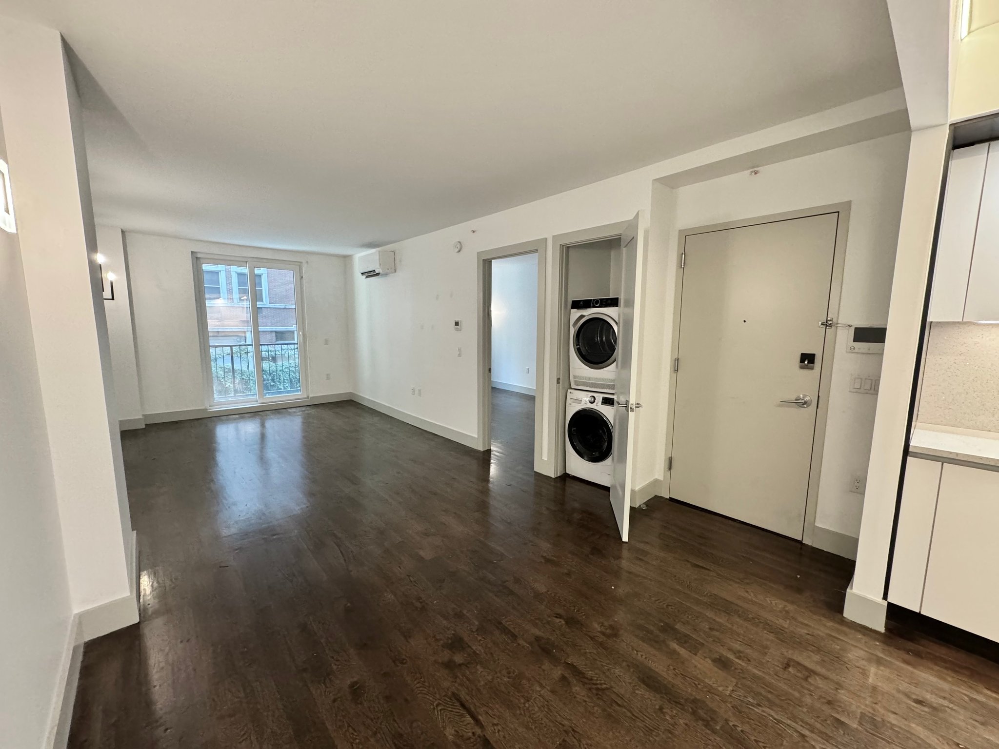 Brooklyn Apartment: 150 Lenox Rd