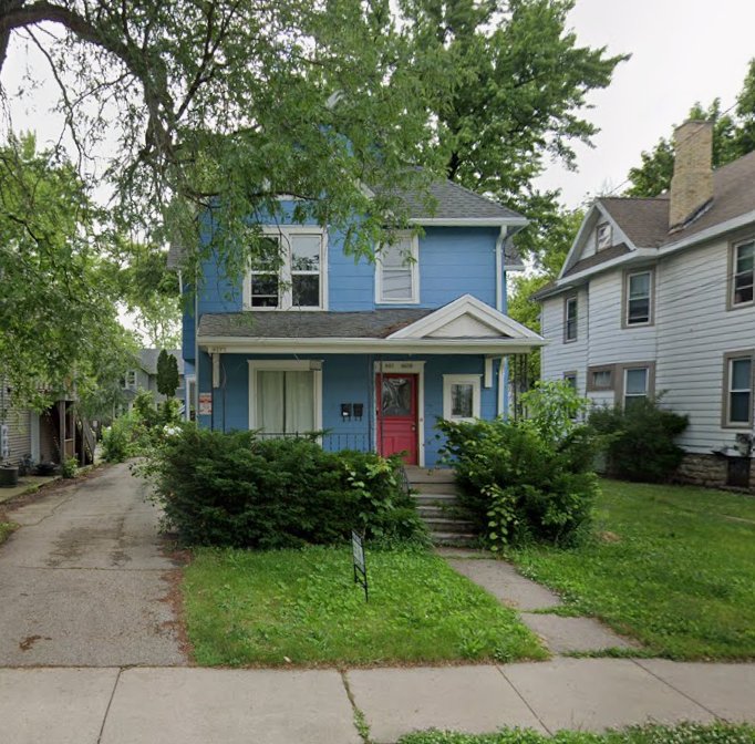 Oshkosh Multiplex: 907 Jackson St
