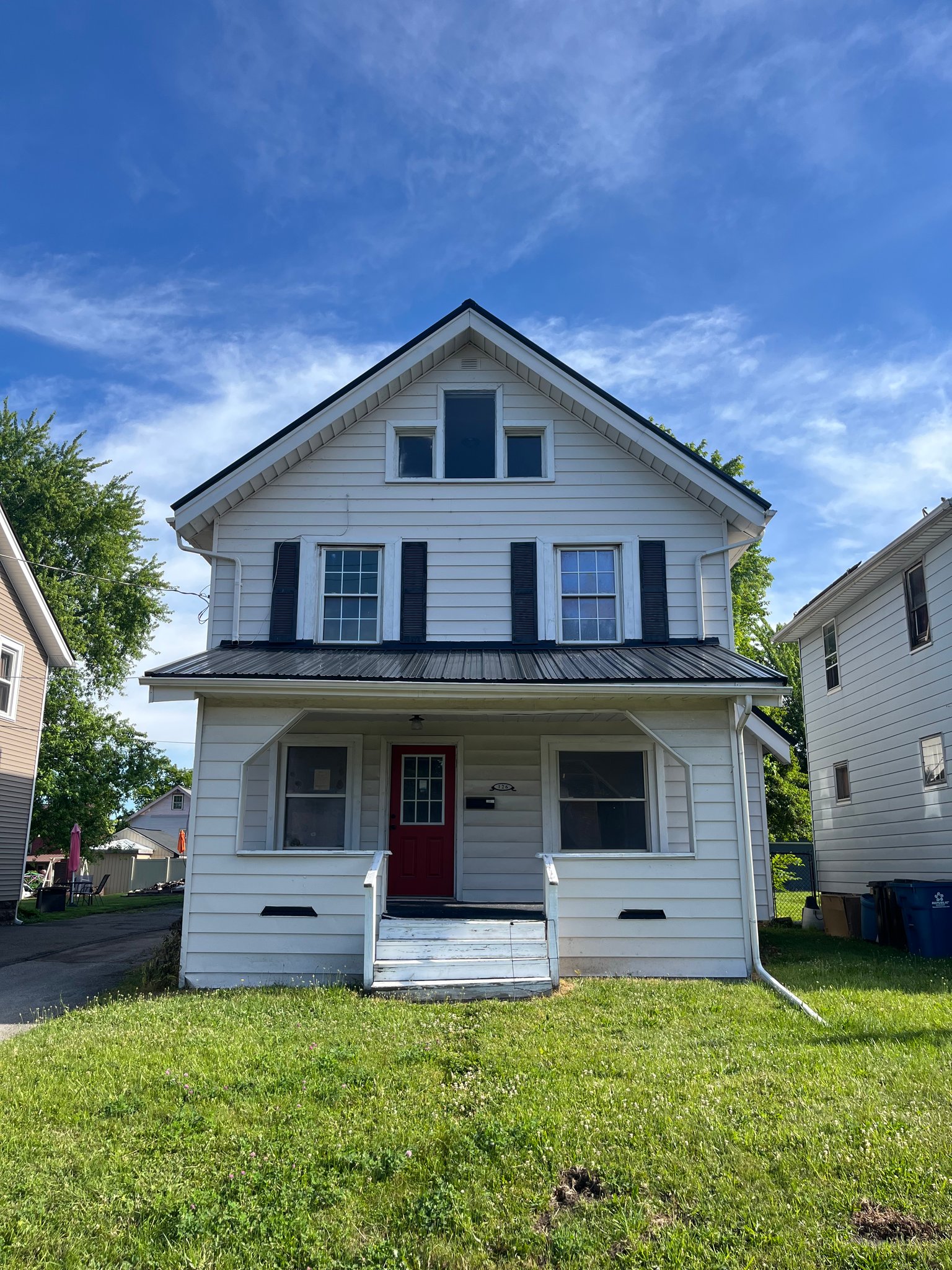 Girard House: 126 Churchill Rd