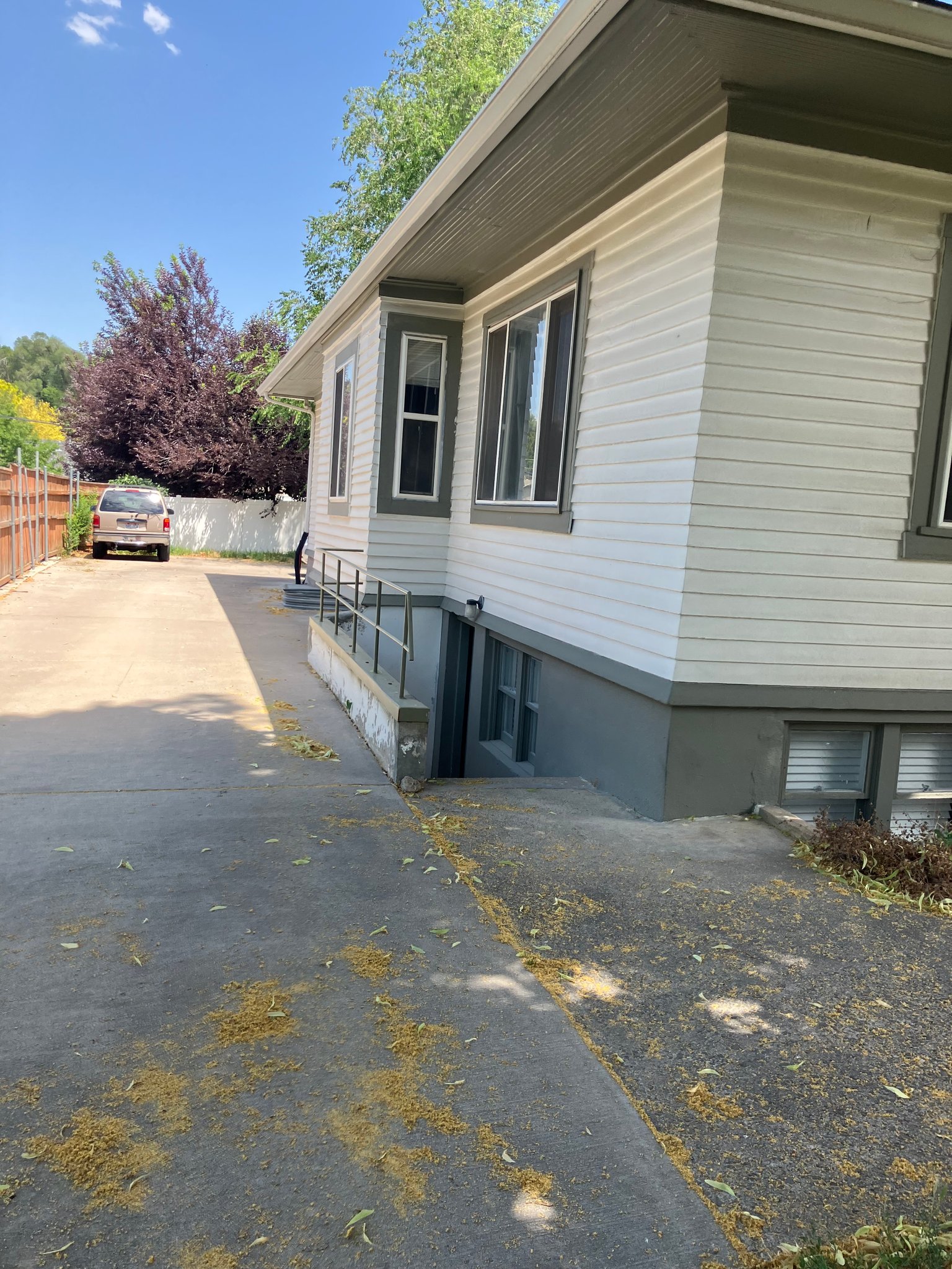 Logan Single Room: 711 E 200 N