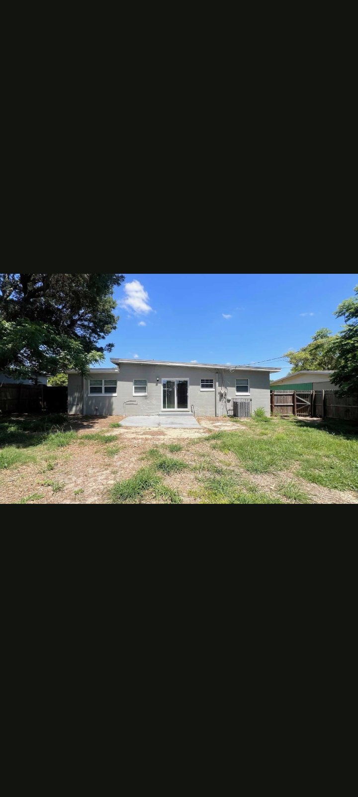 Orlando House: 6214 Melbourne av