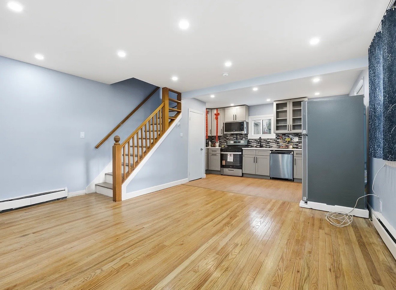 Mount Vernon House: 305 N Terrace Ave