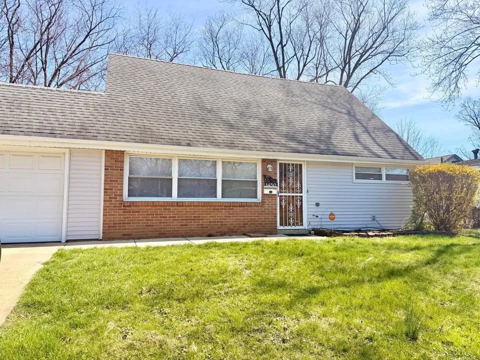 Columbus House: 1450 Blaine Dr