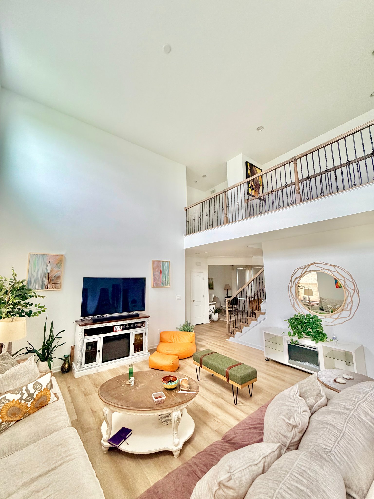 Charles Town House: 208 Wintergreen Way
