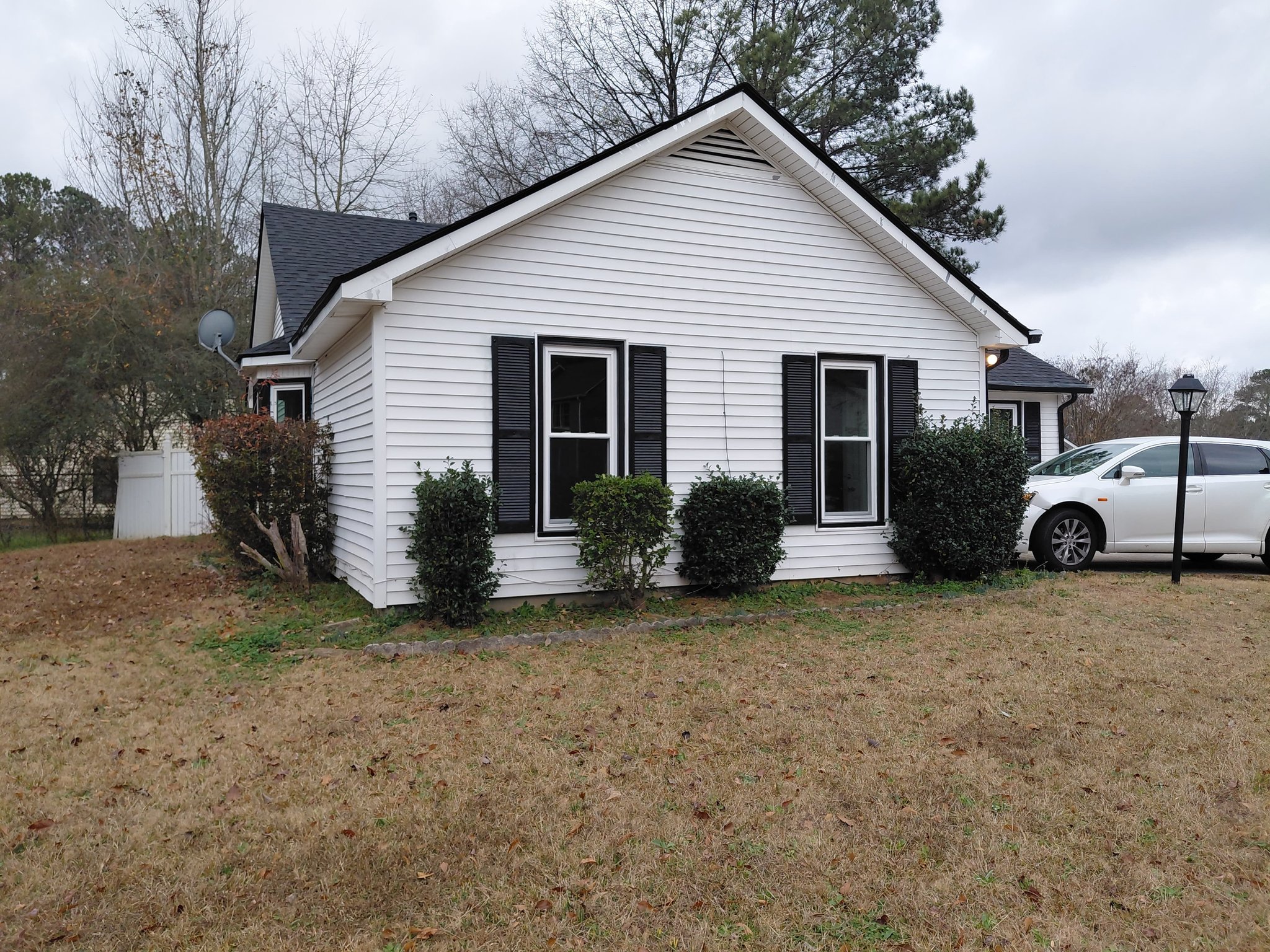 Jonesboro Single Room: 742 Redland Dr