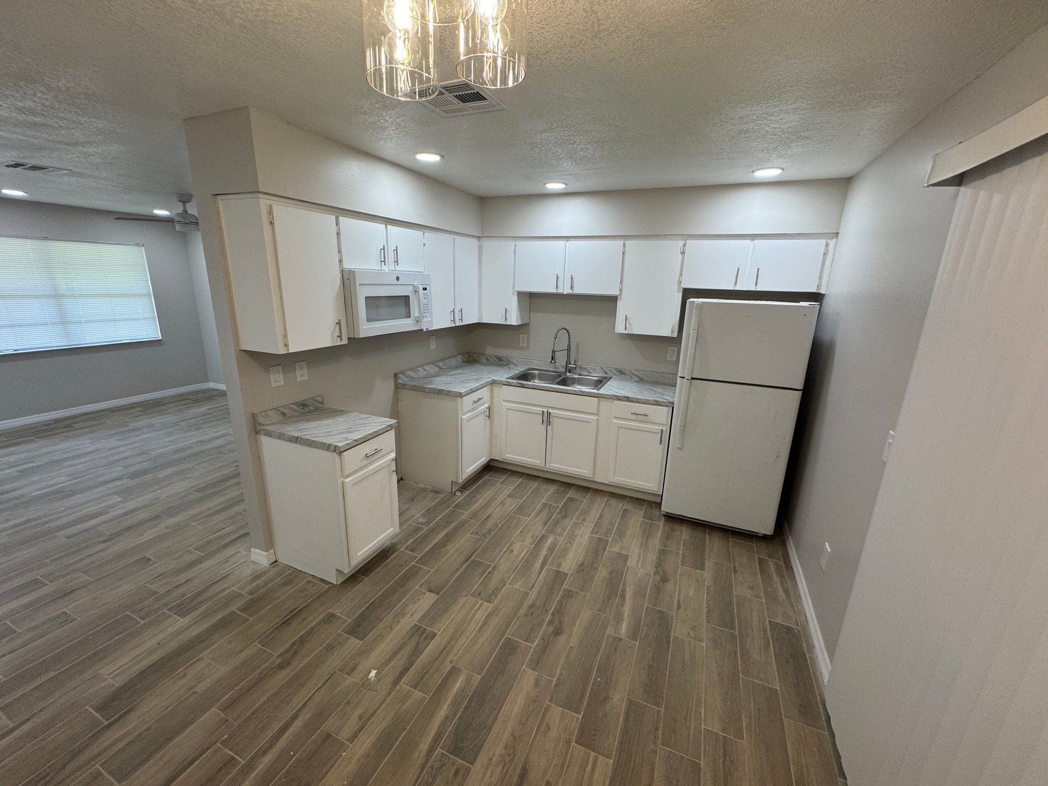 Brooksville Multiplex: 21514 Campbell Dr