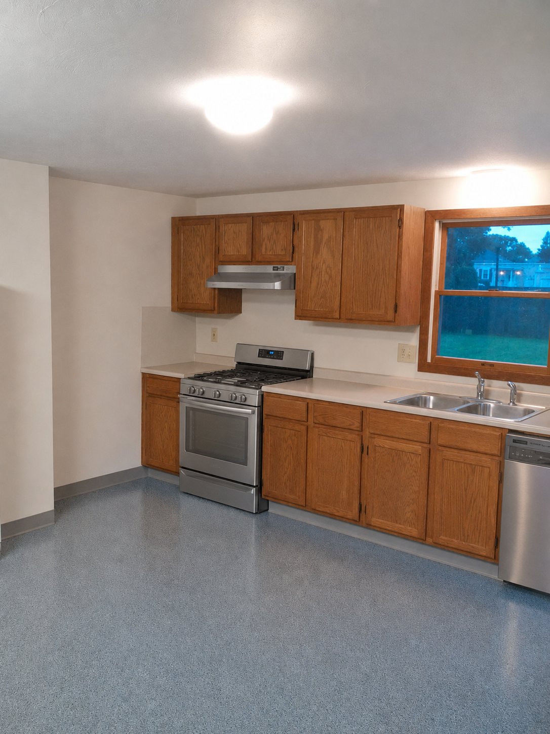 EAST PROVIDENCE Townhome: 60 IVY ST