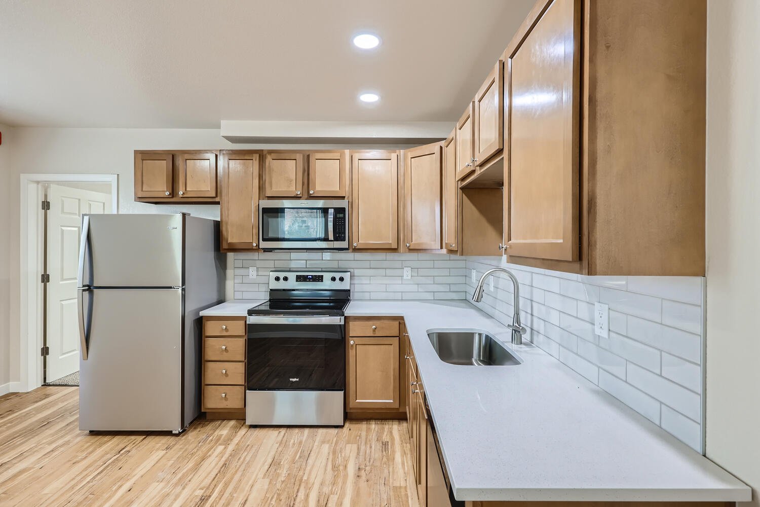 Lakewood Apartment: 1391 Carr St