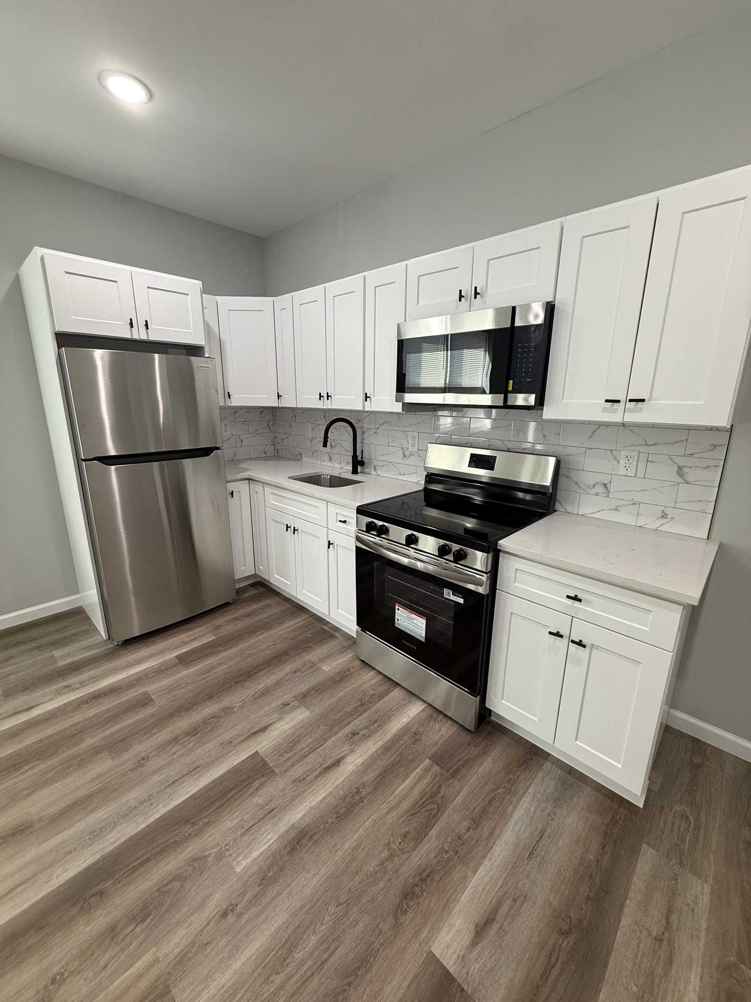 Paterson Apartment: 22 Seeley St