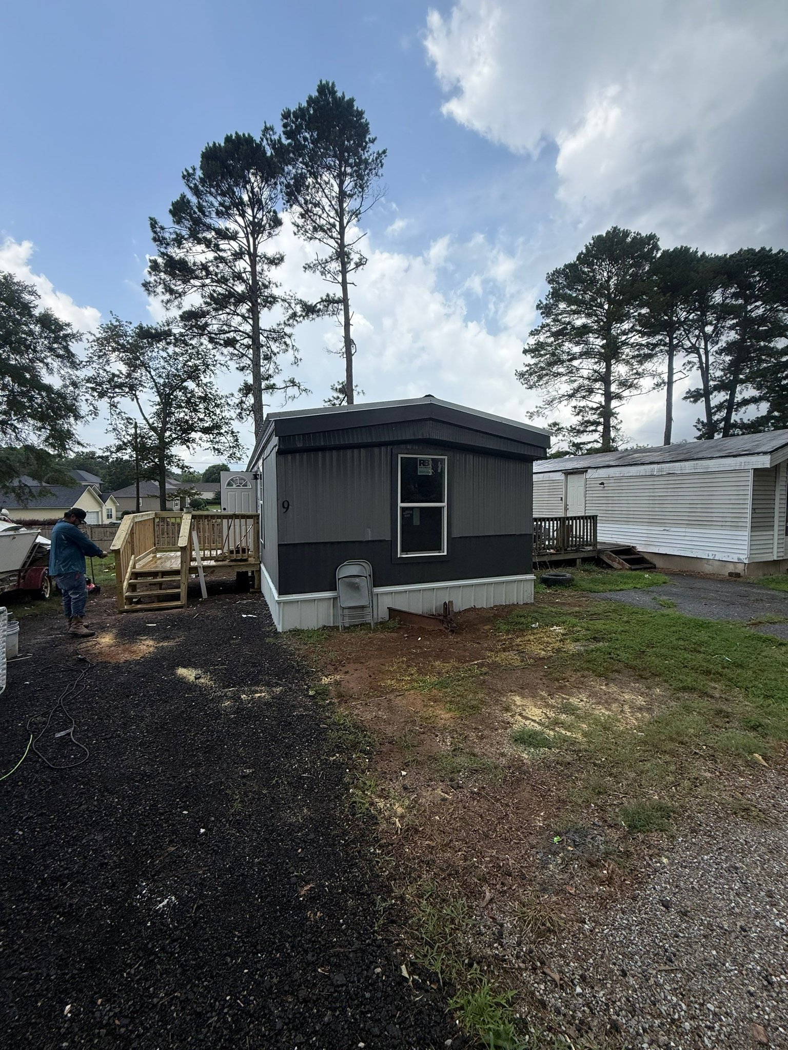 Hot Springs House: 215 Hwy 290