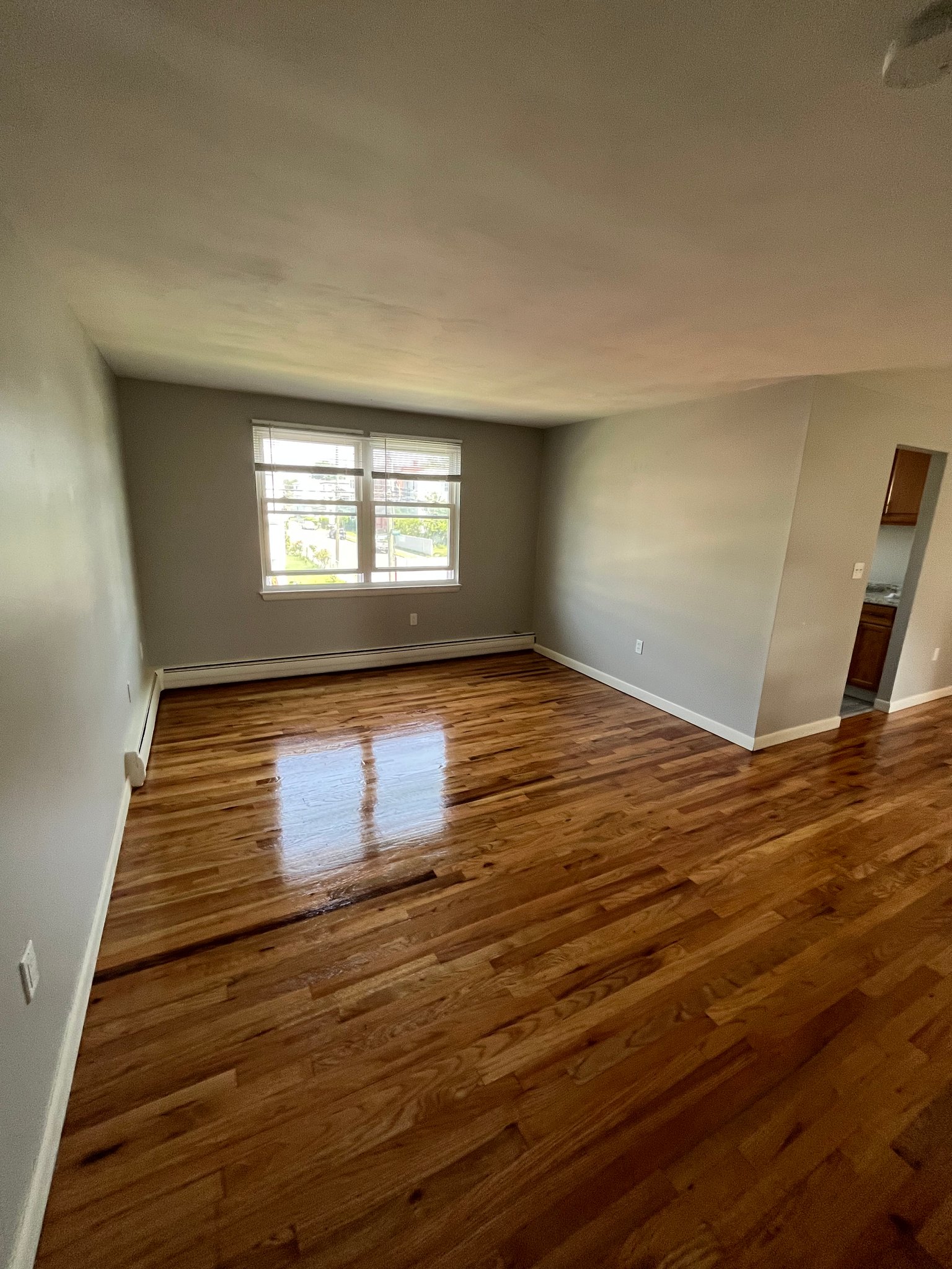 Hartford Apartment: 109 Adelaide Street
