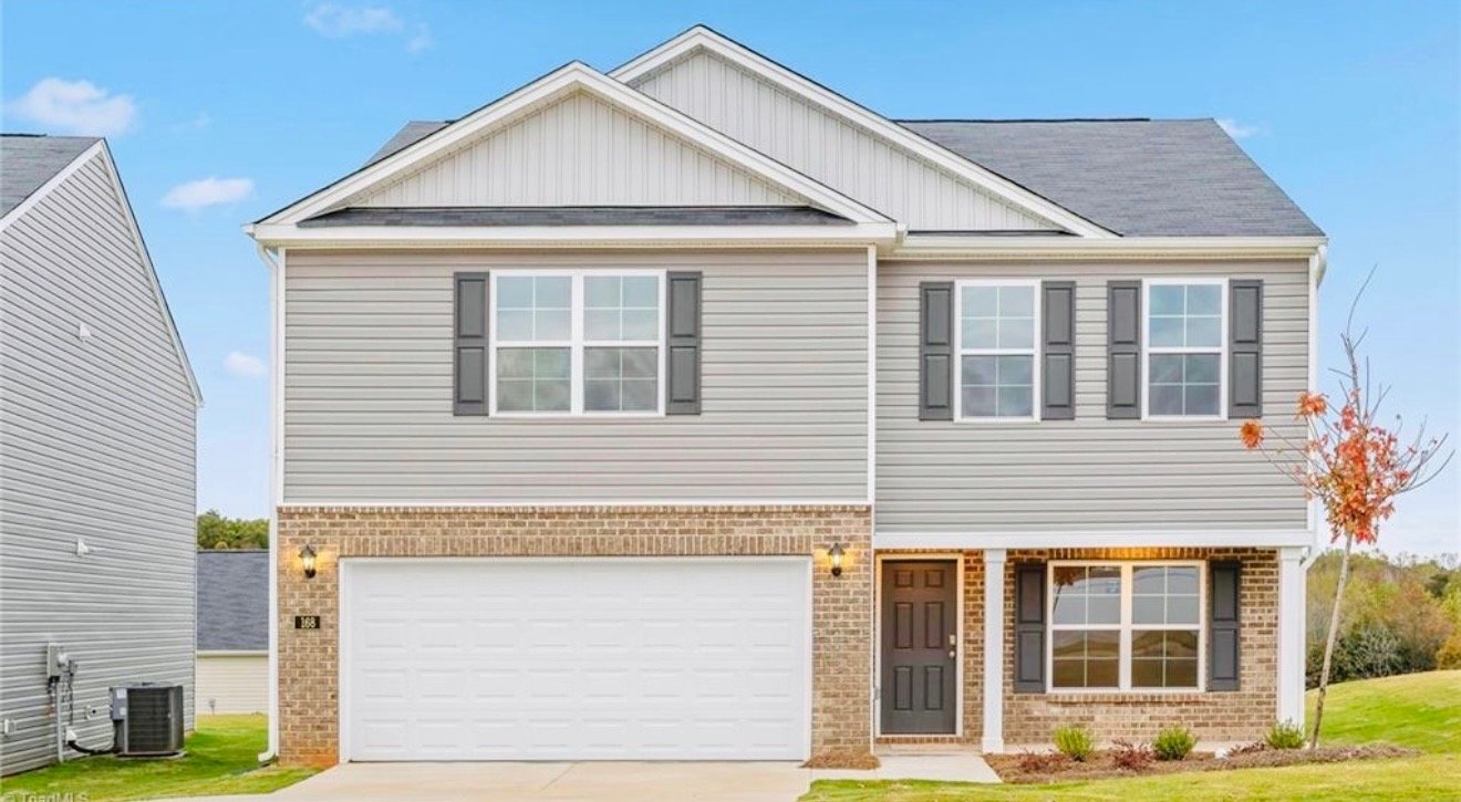 Winston Salem House: 4692 Mount Hope Dr