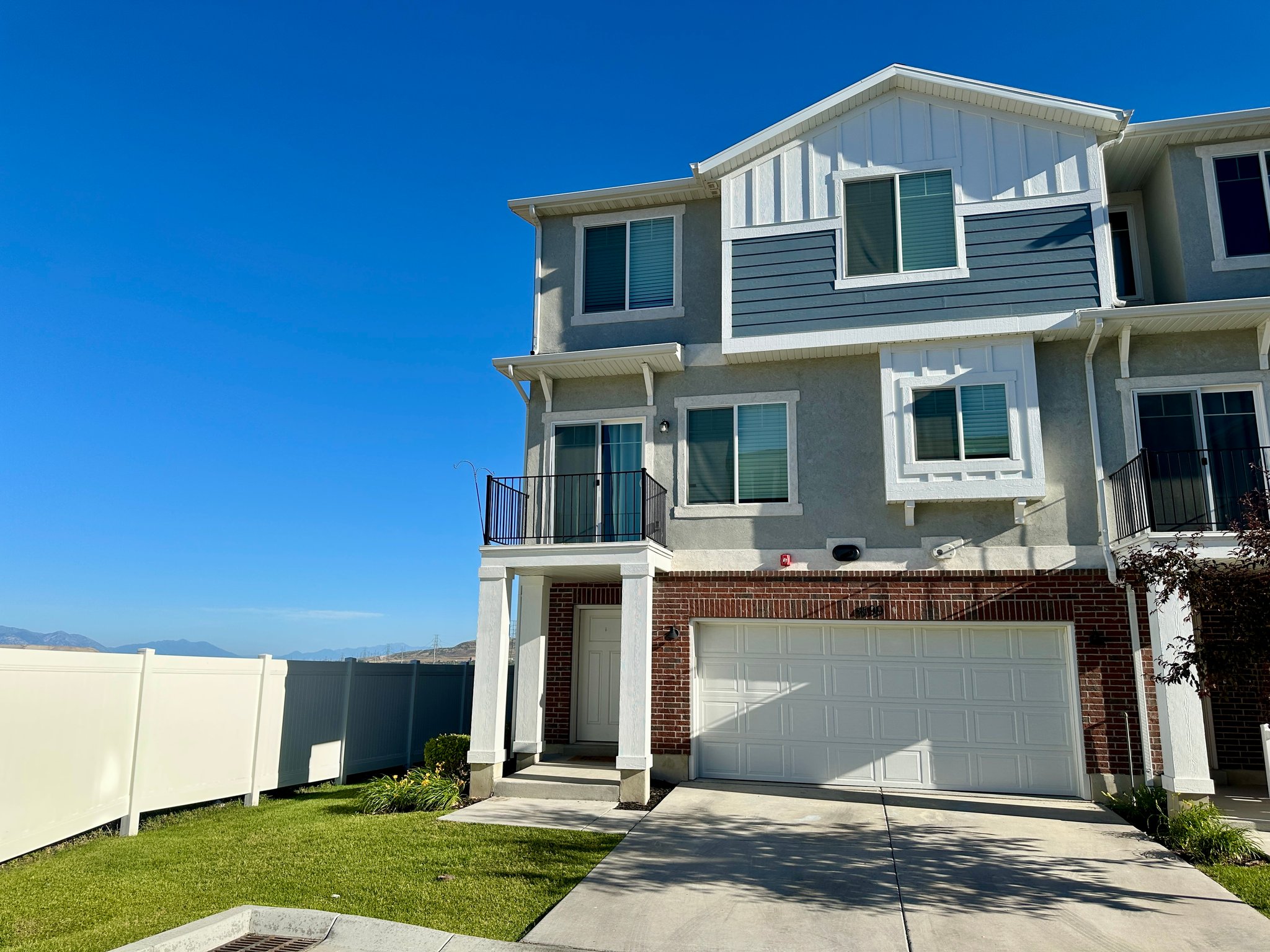 RIVERTON Townhome: 4199 Gunlock Park Ct.