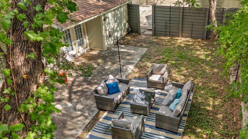 Austin Multiplex: 4603 Lennox Dr.