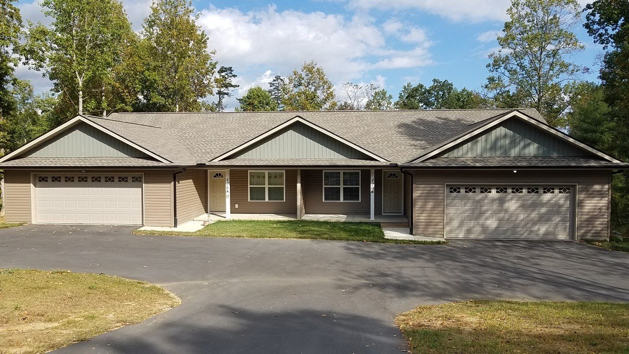 Hendersonville Multiplex: 458-A Academy Rd