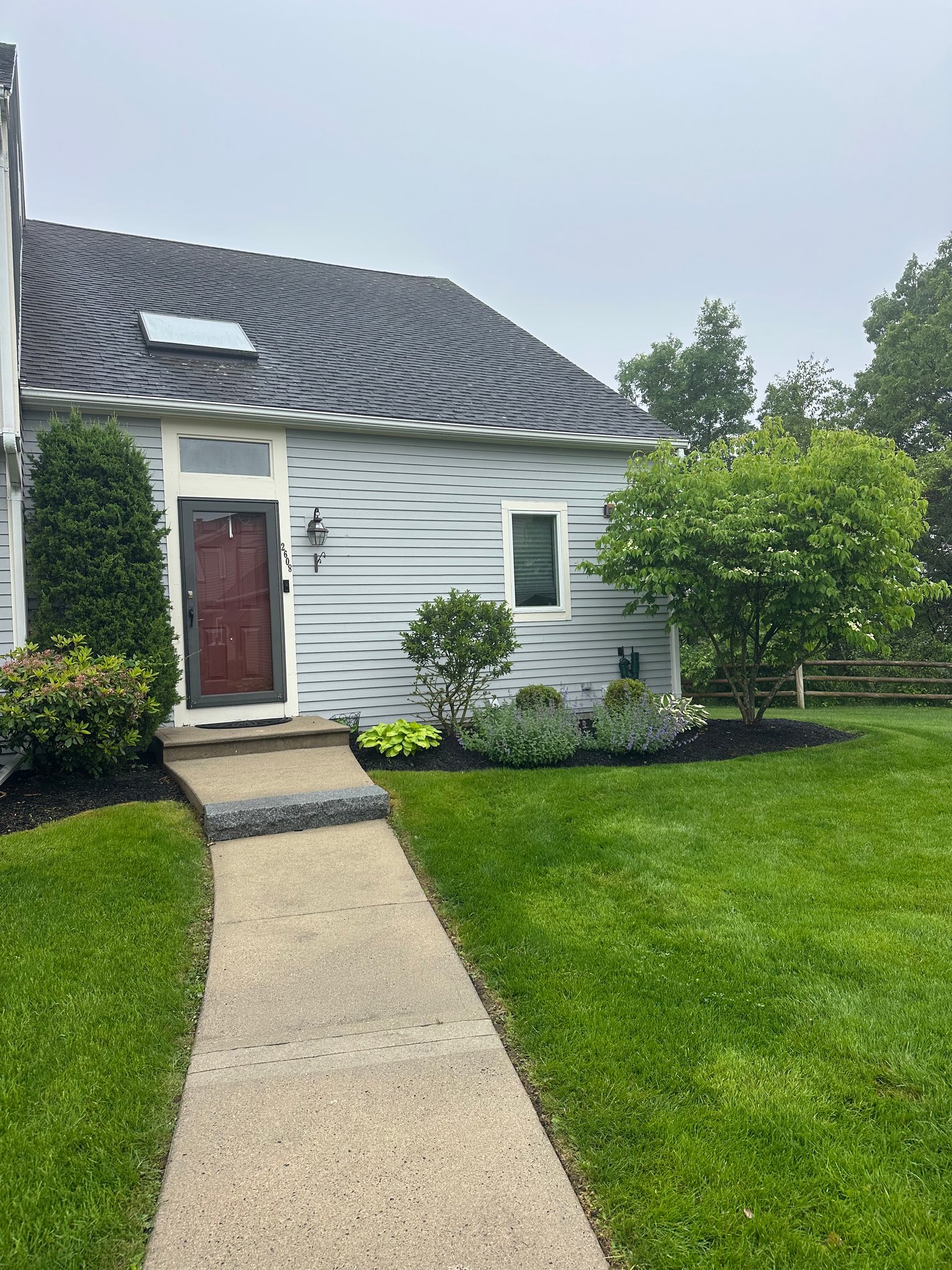 Saugus Townhome: 2608 Lewis O Gray Dr