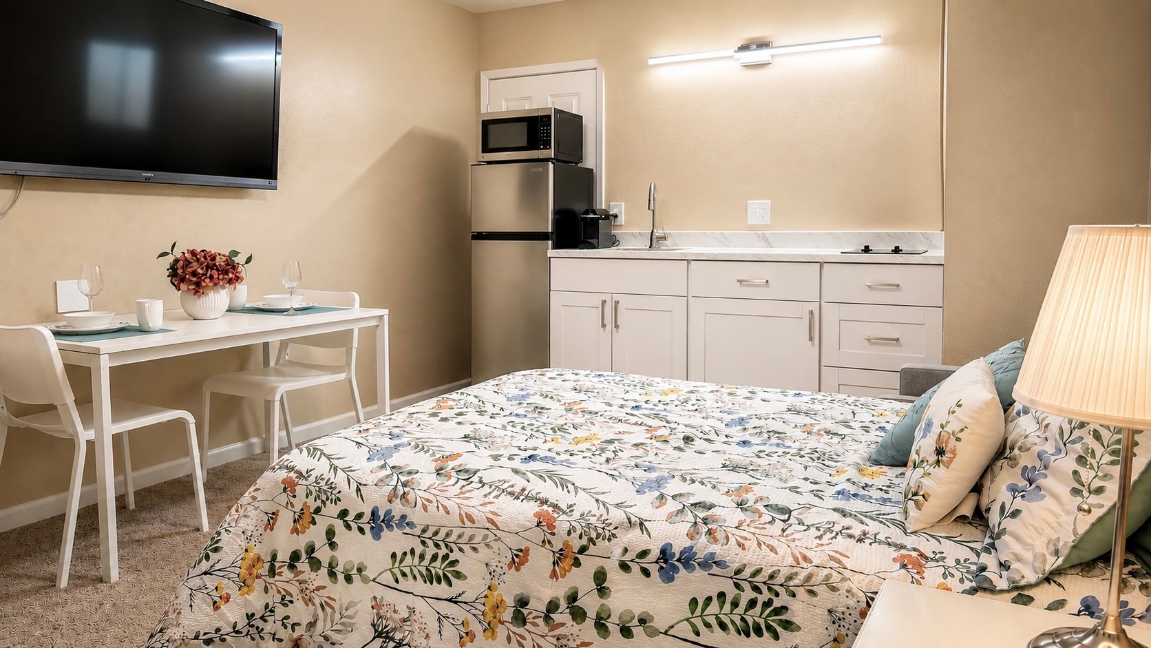 Fresno Single Room: 742 E Robin Ln