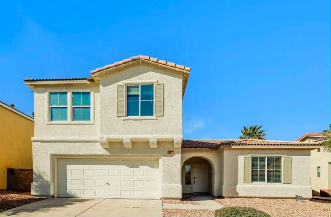 Henderson House: 208 Malcolm St, Henderson, NV, 89074