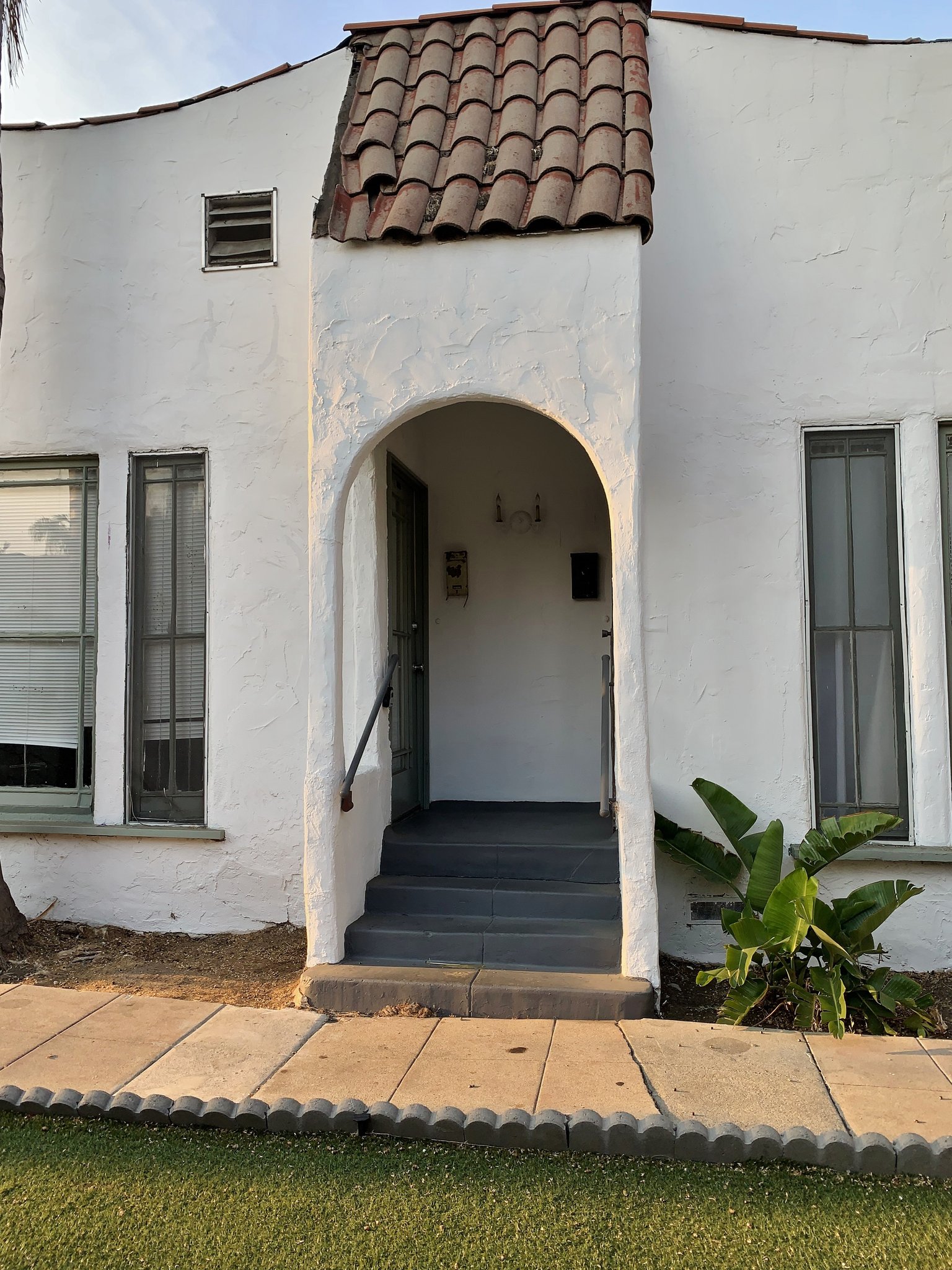 los angeles Apartment: 806 poinsettia pl