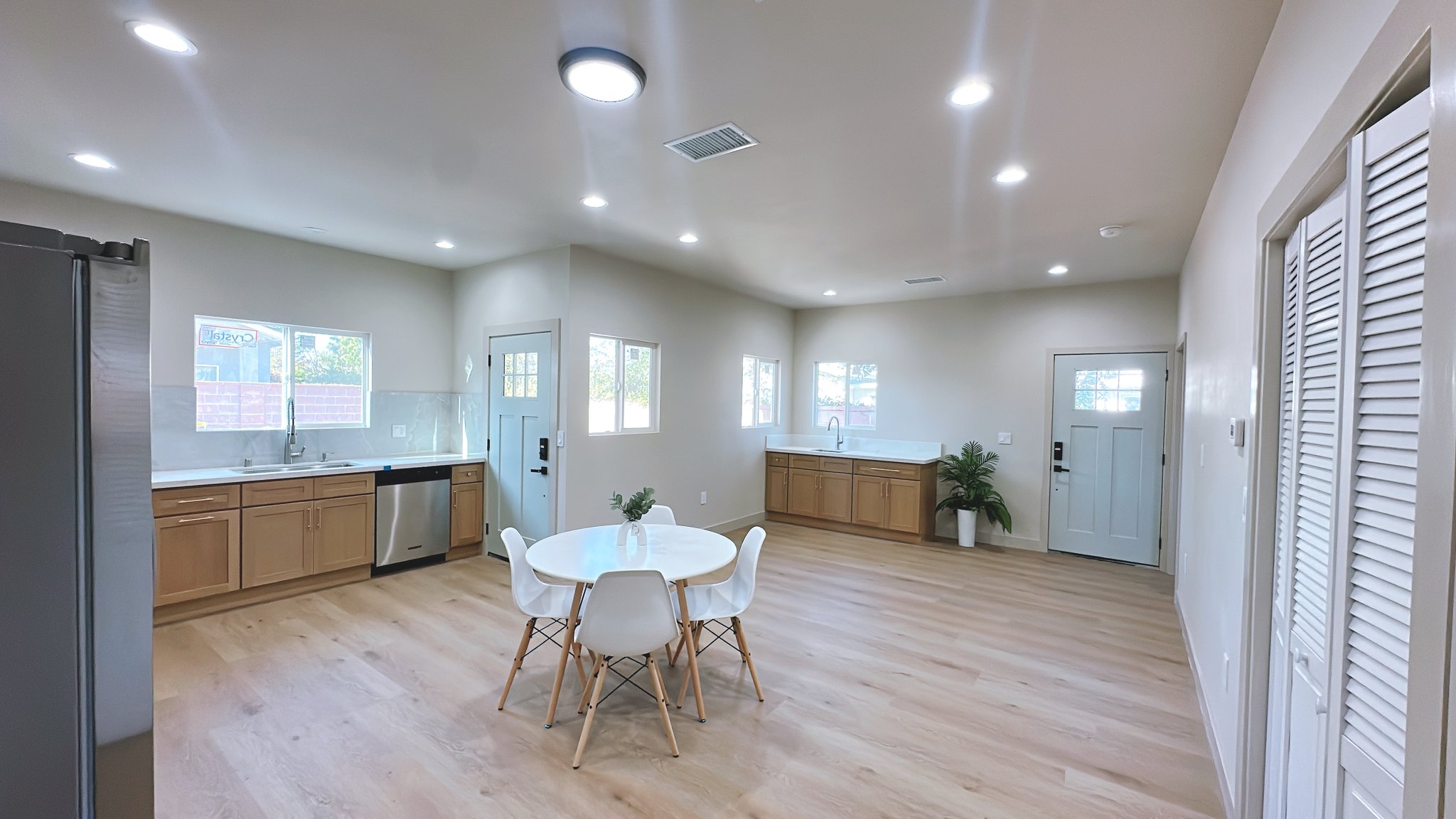 Garden Grove House: 11156 Dallas Dr