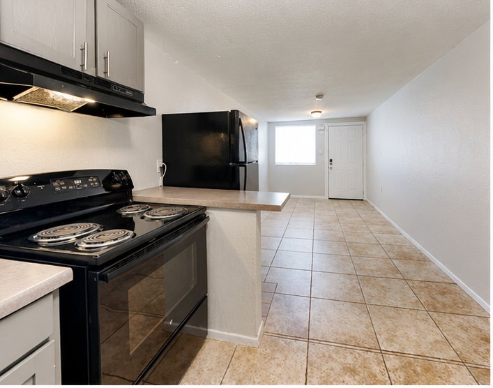 Phoenix Multiplex: 1402 W Mercer Ln