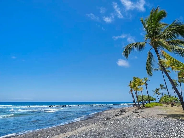 Kailua Kona Condo: 78-6800 Alii Dr