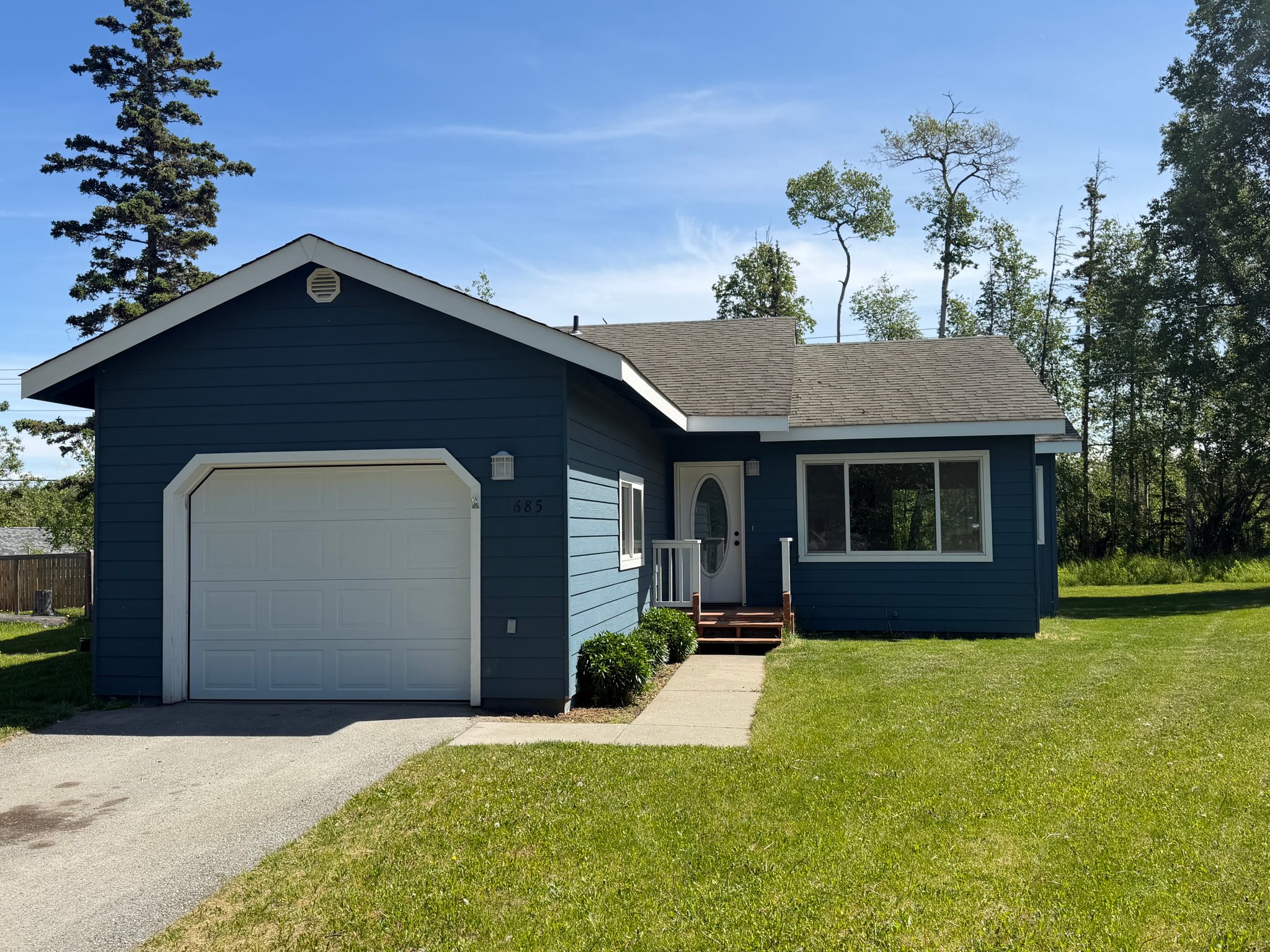 Wasilla House: 1685 N Lacy Loop