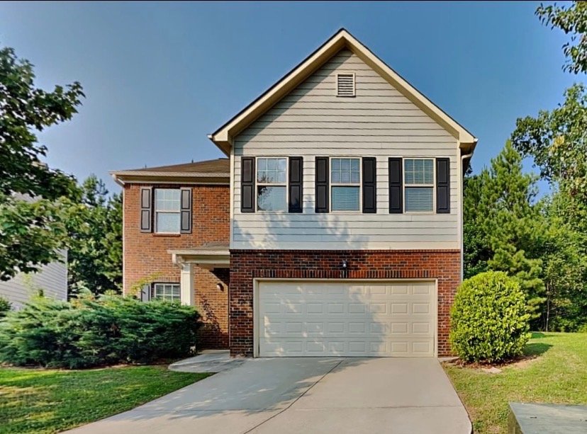 Lithia Springs House: 2495 Valley Creek Dr