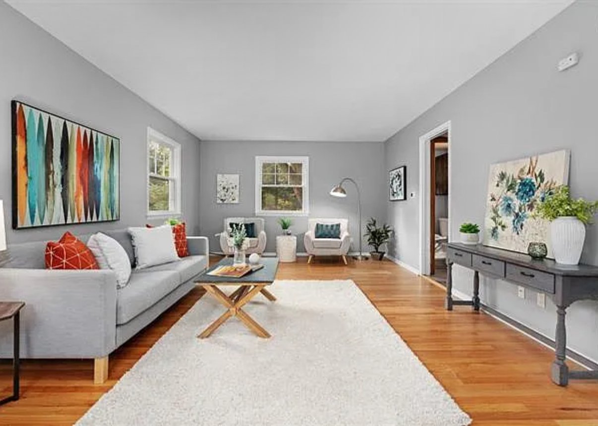 Madison House: 5929 Mayhill Dr