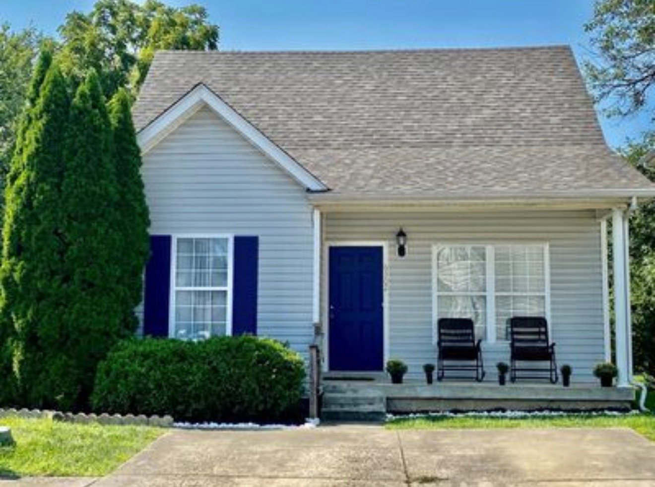 LOUISVILLE House: 6302 Cottage Field Circle