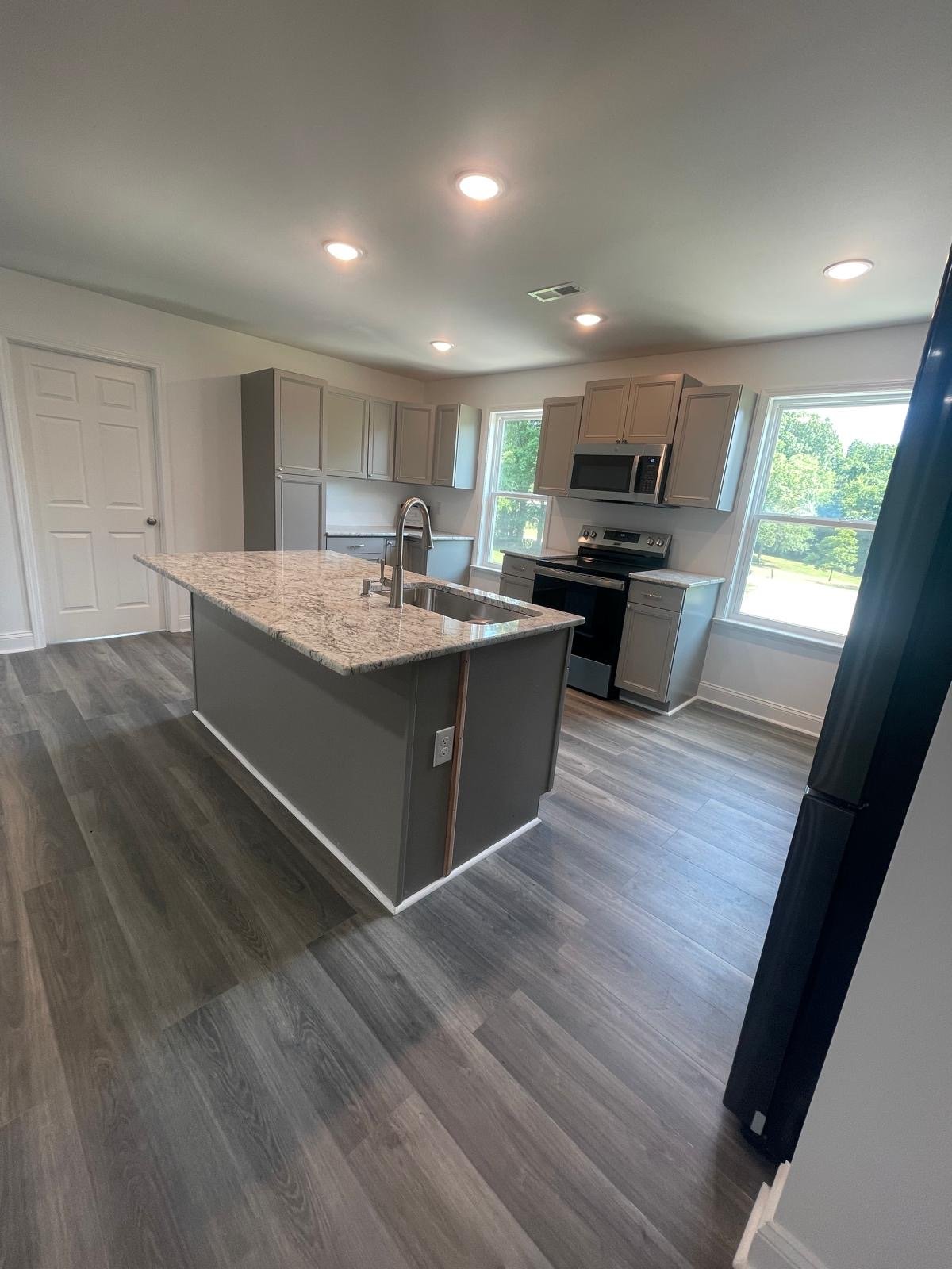 Clover House: 6390 Frank Watts Rd