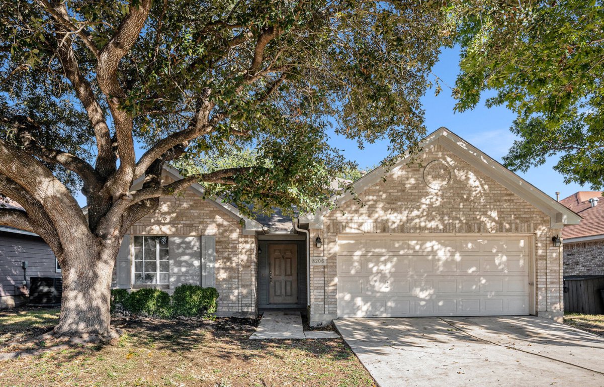 Converse House: 8206 Coppergate