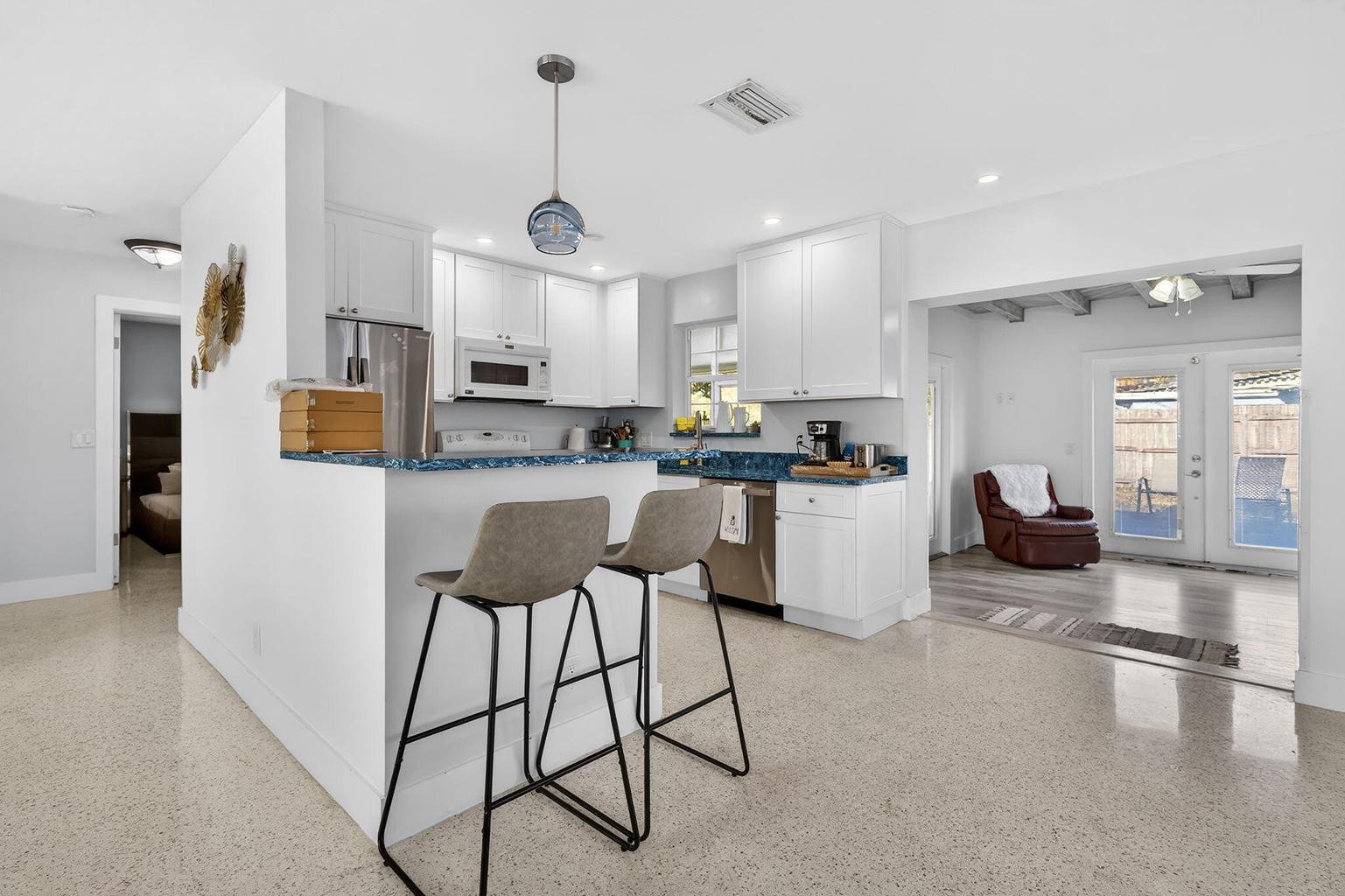 Deerfield Beach House: 1123 SE 2nd Avenue