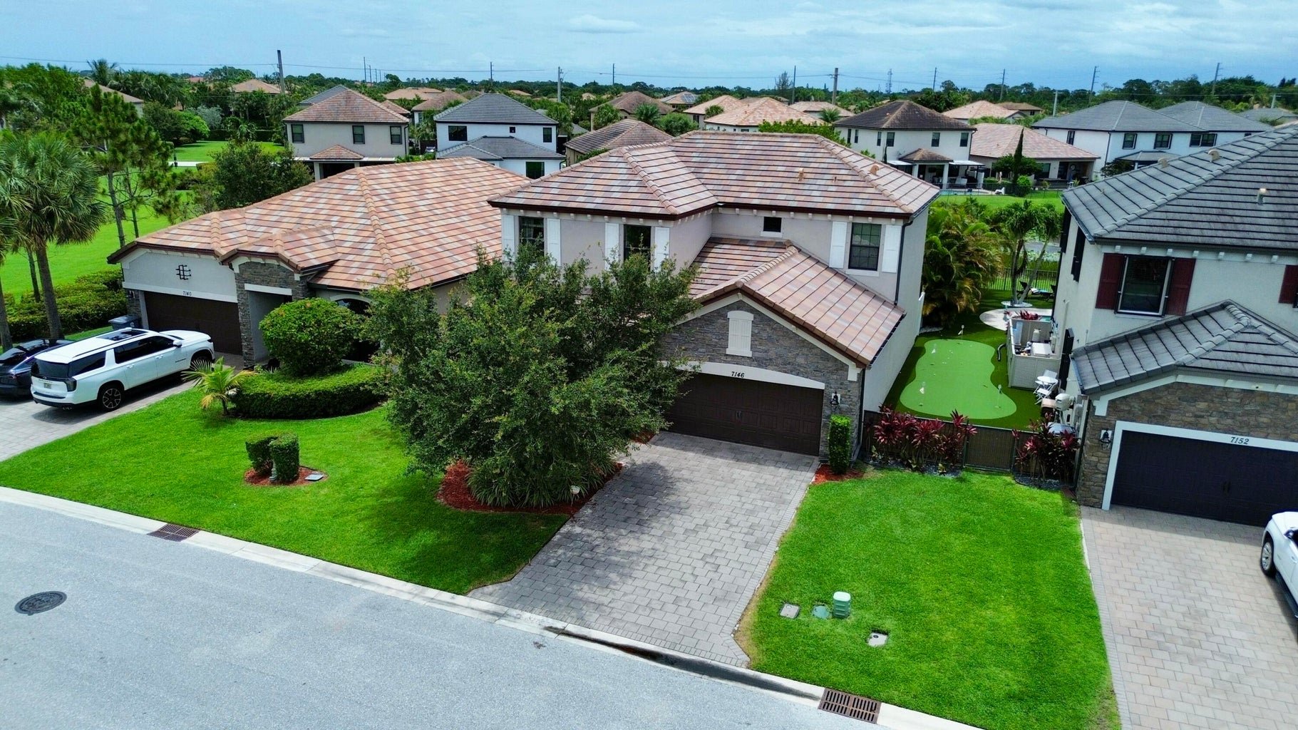 Greenacres House: 7146 Sandgrace Lane