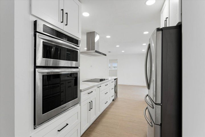 Boca Raton House: 1540 NW 10th Street