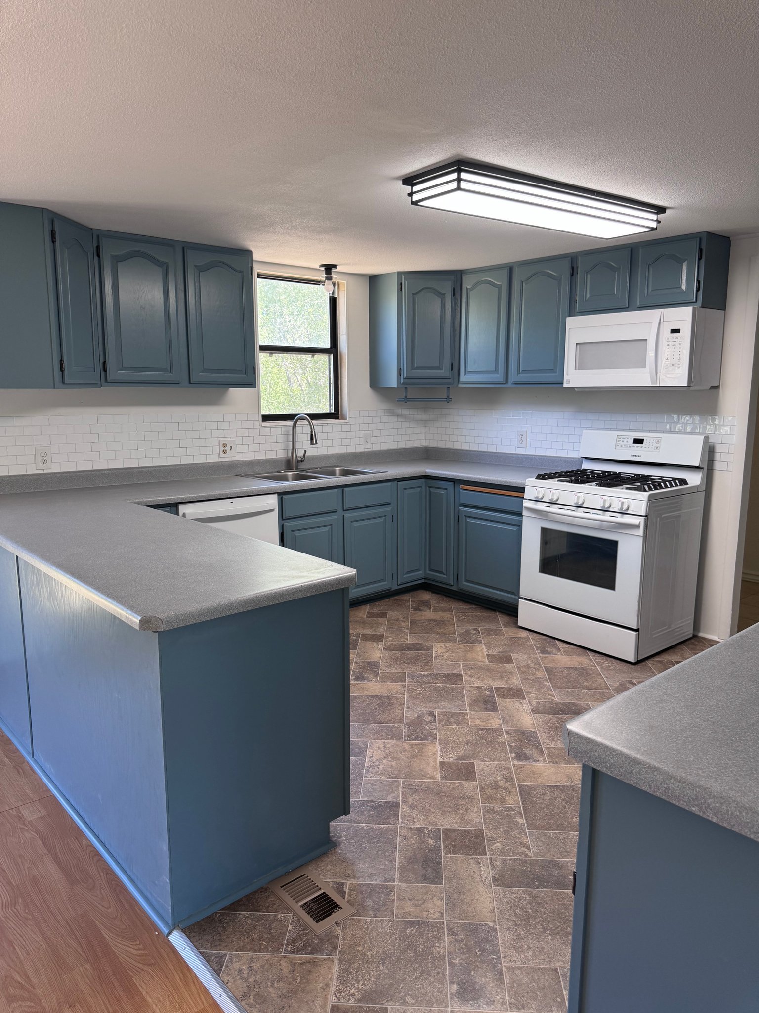 Ridgway House: 195 County Road 24C