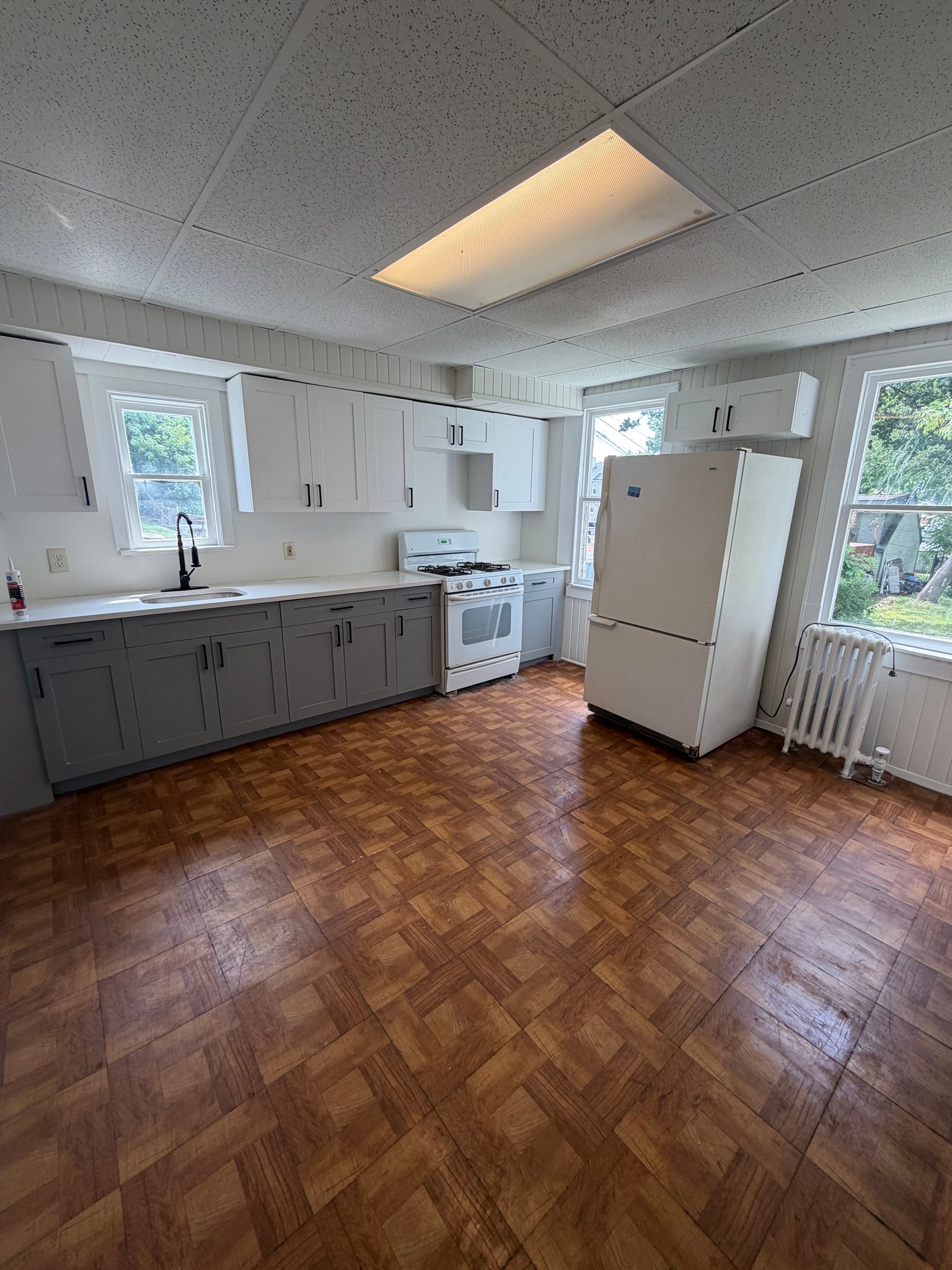 Orange Townhome: 207 Watchung Ave