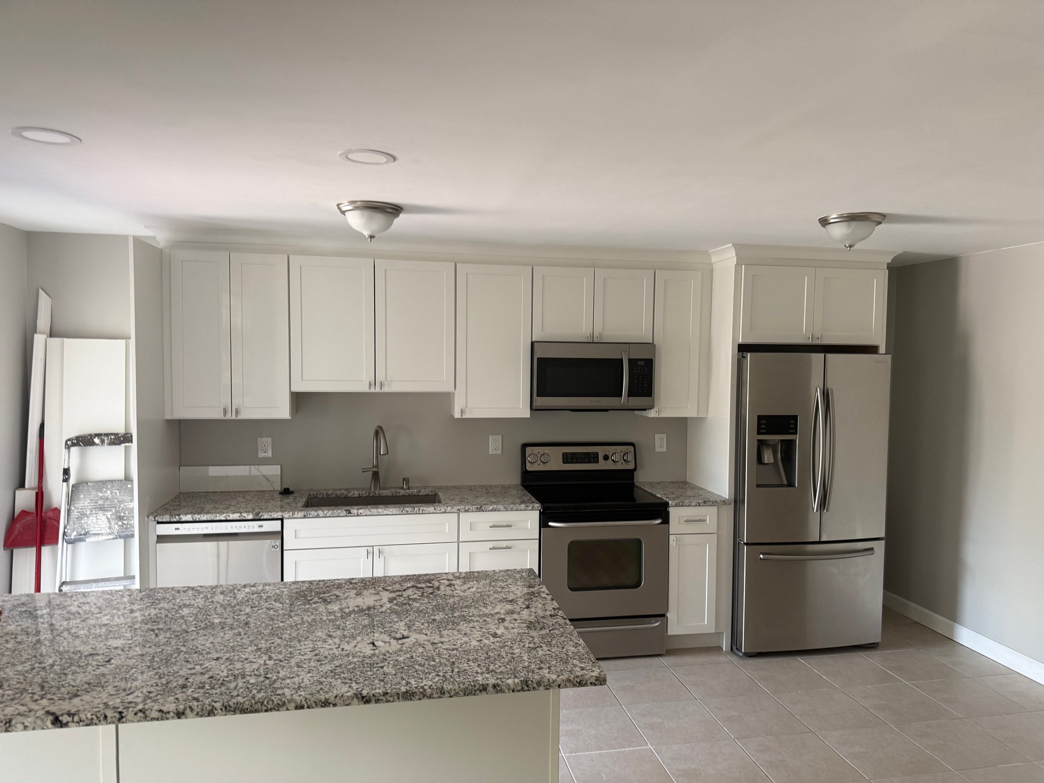 Boca Raton Apartment: 240 SW 7th St
