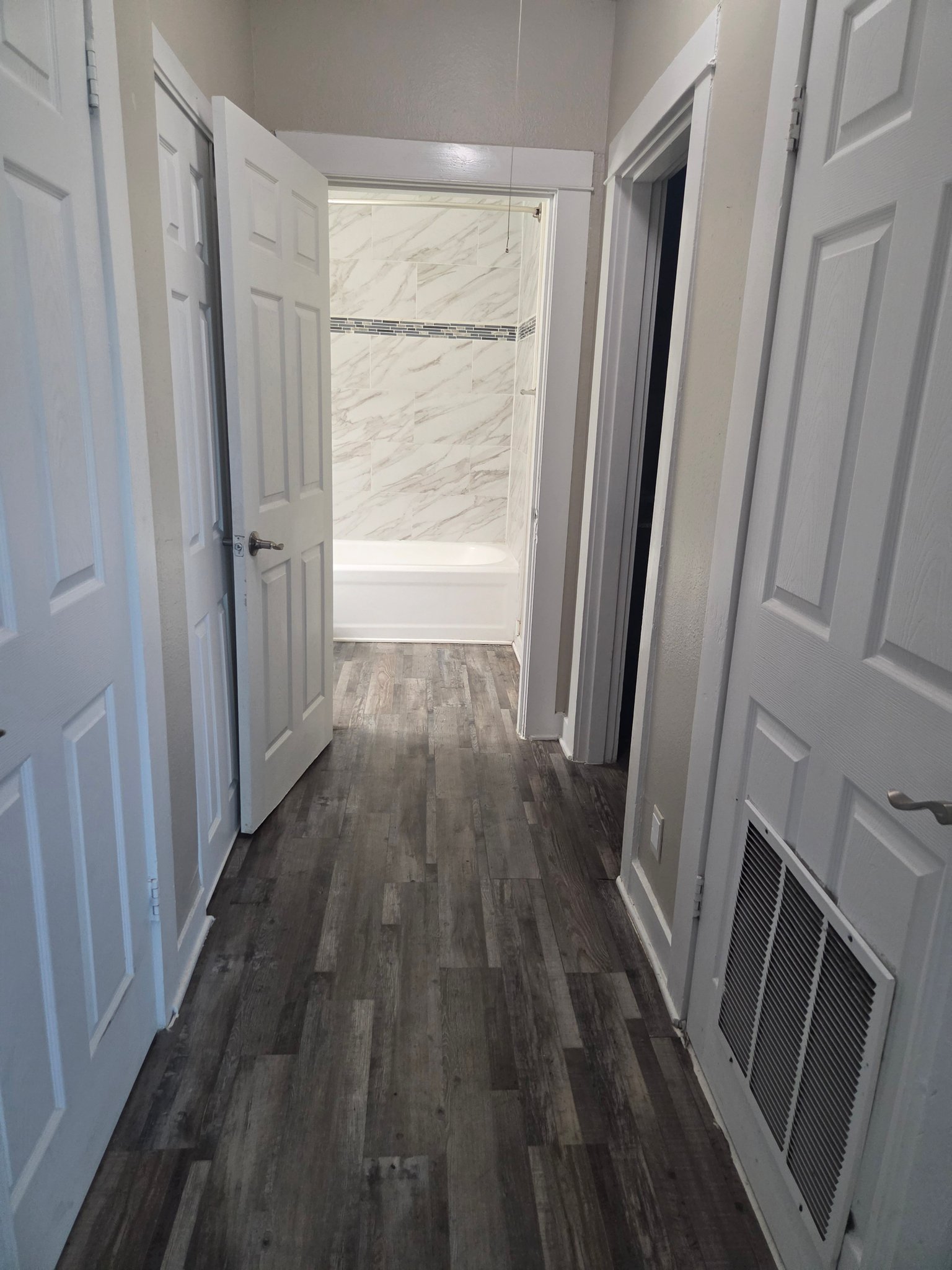 Fort Worth Apartment: 301-311 W Leuda St, Fort Worth, TX 76104
