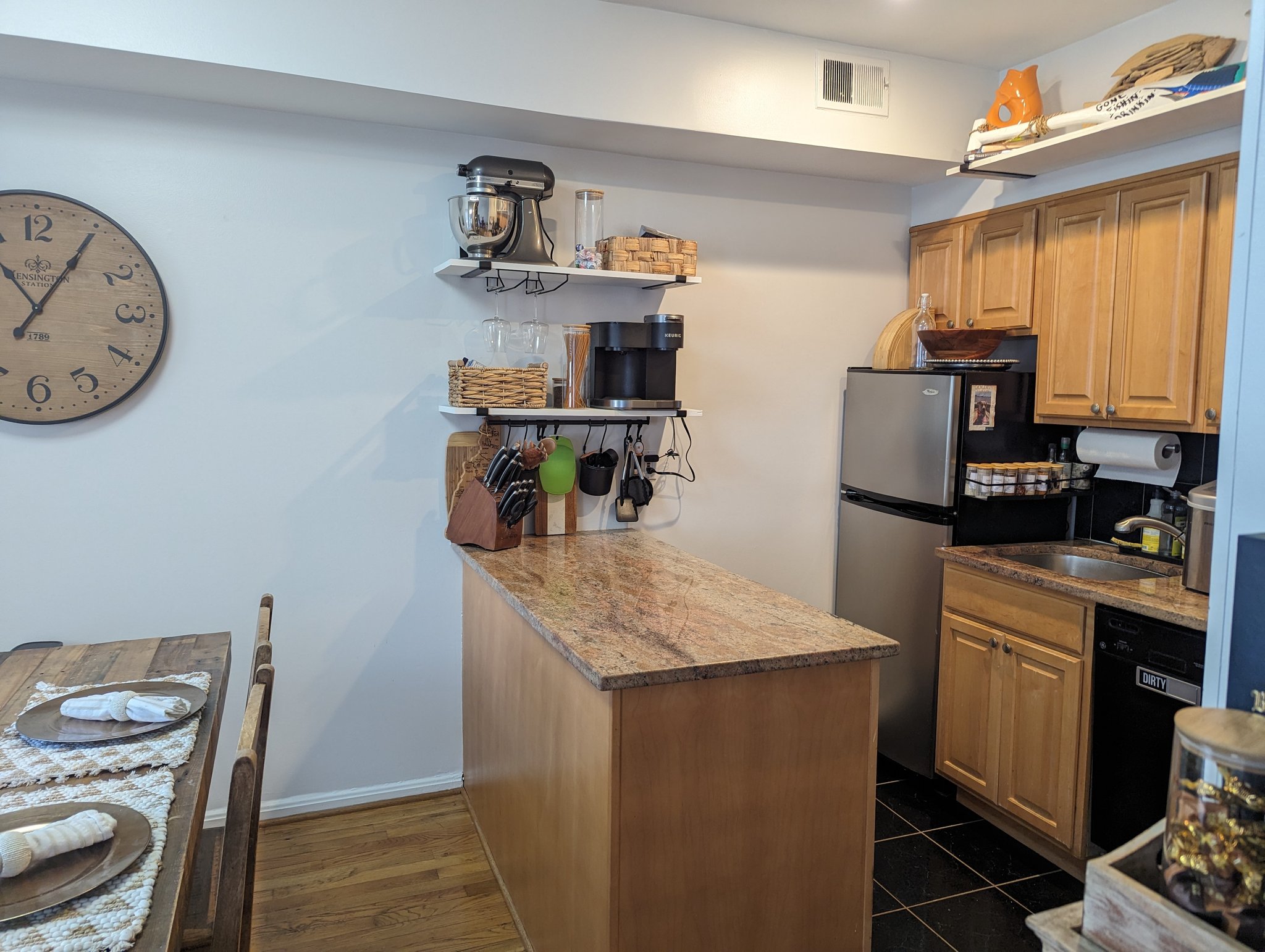 Washington Multiplex: 726 6th Street NE