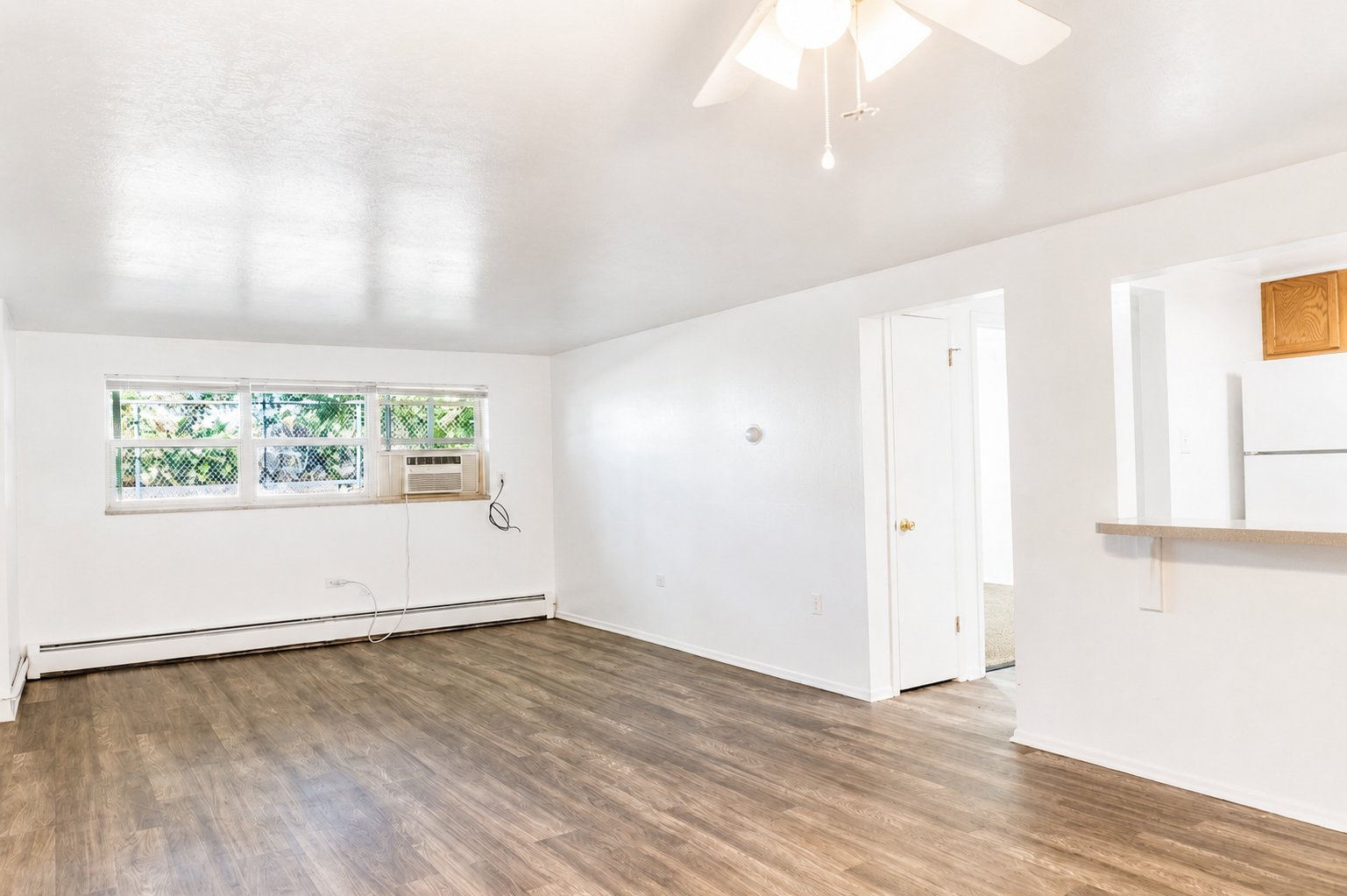 Lakewood Apartment: 1375 Everett Court