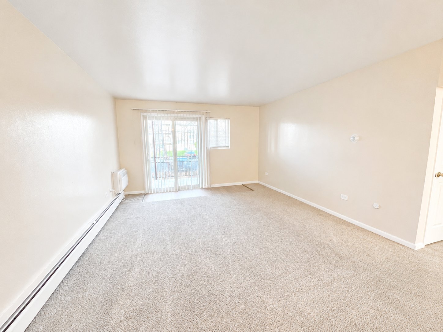 Lakewood Apartment: 1375 Everett Court